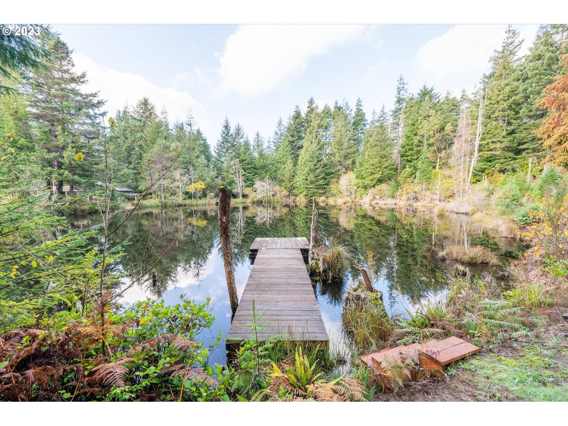 Bandon, OR 97411,88600 TROUT POND LN