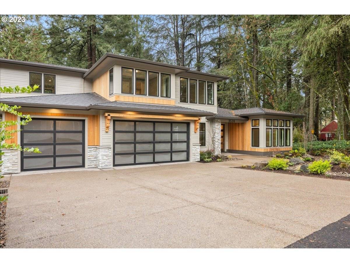 Lake Oswego, OR 97035,3520 LAKE GROVE AVE