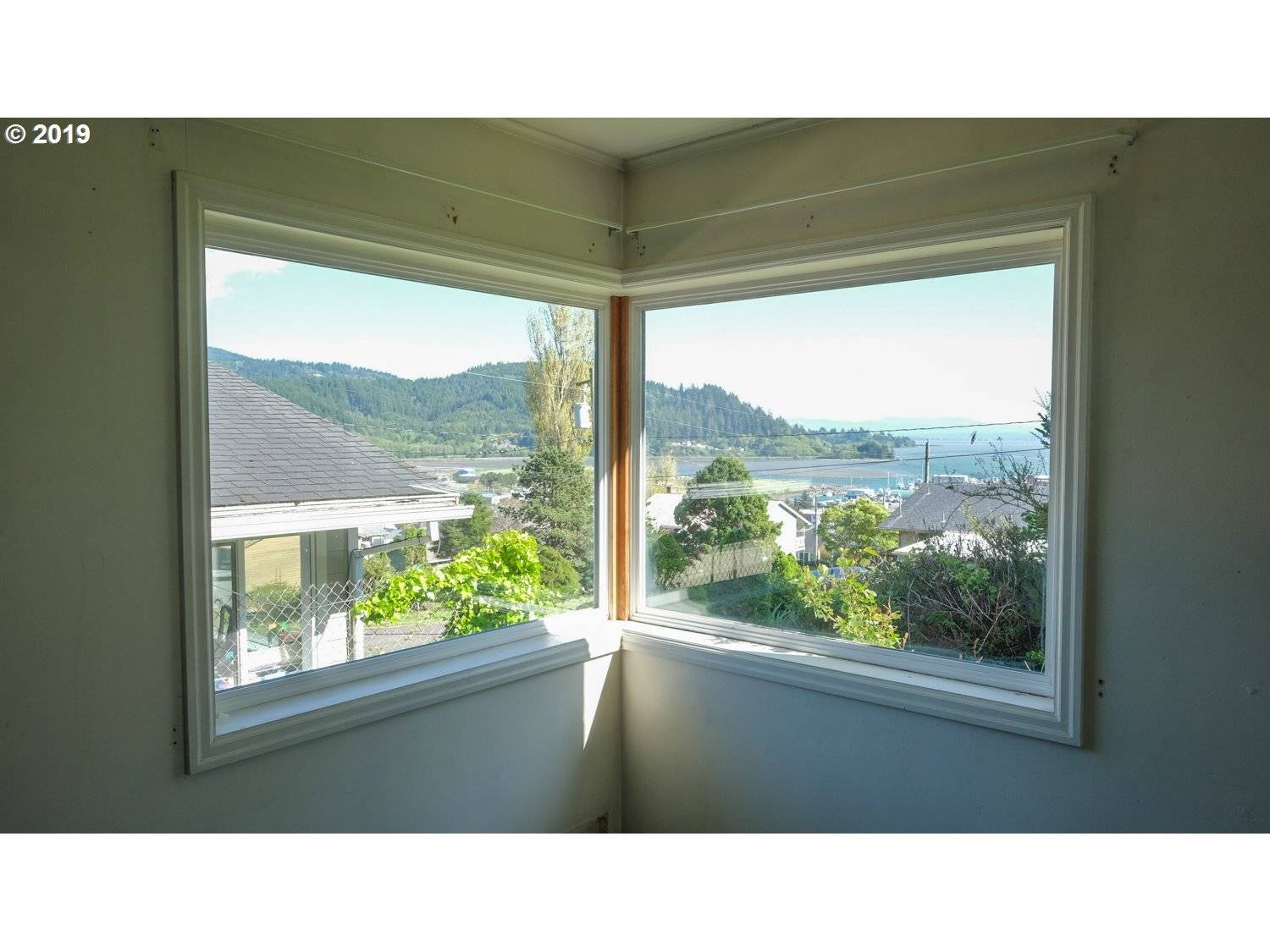 Garibaldi, OR 97118,704 EVERGREEN AVE