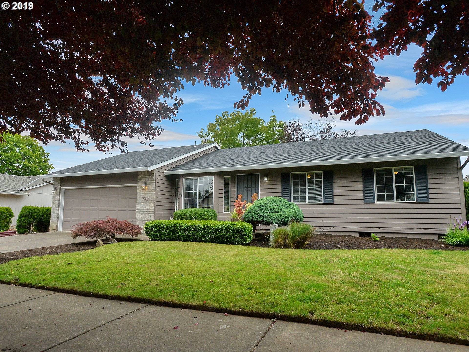 Hillsboro, OR 97123,744 SE CENTURY BLVD