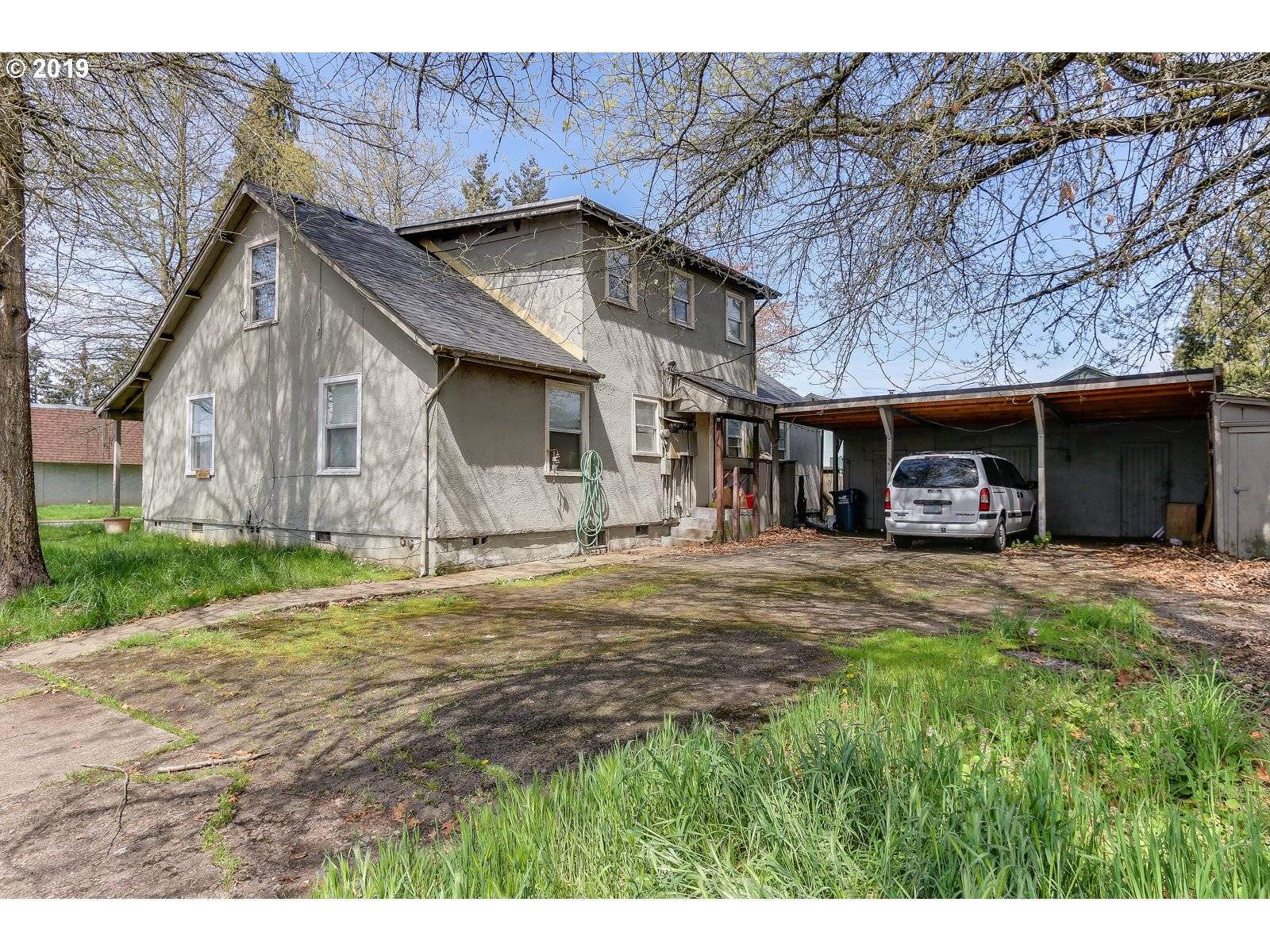 Springfield, OR 97477,207 24TH ST