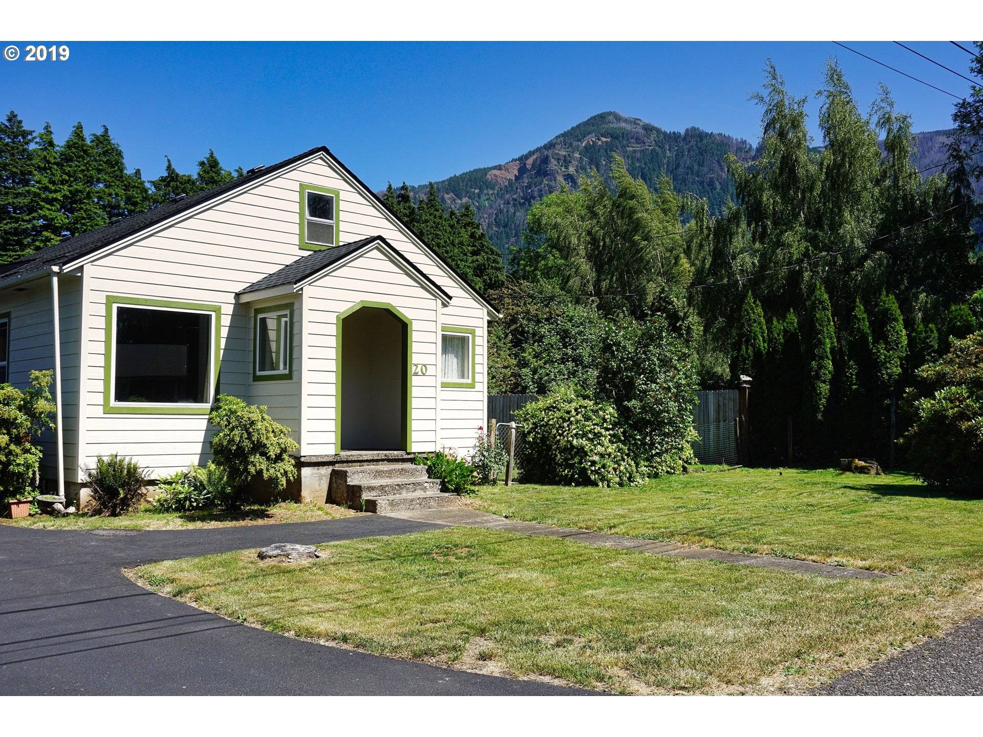 Cascade Locks, OR 97014,20 NE PLEASANT DR