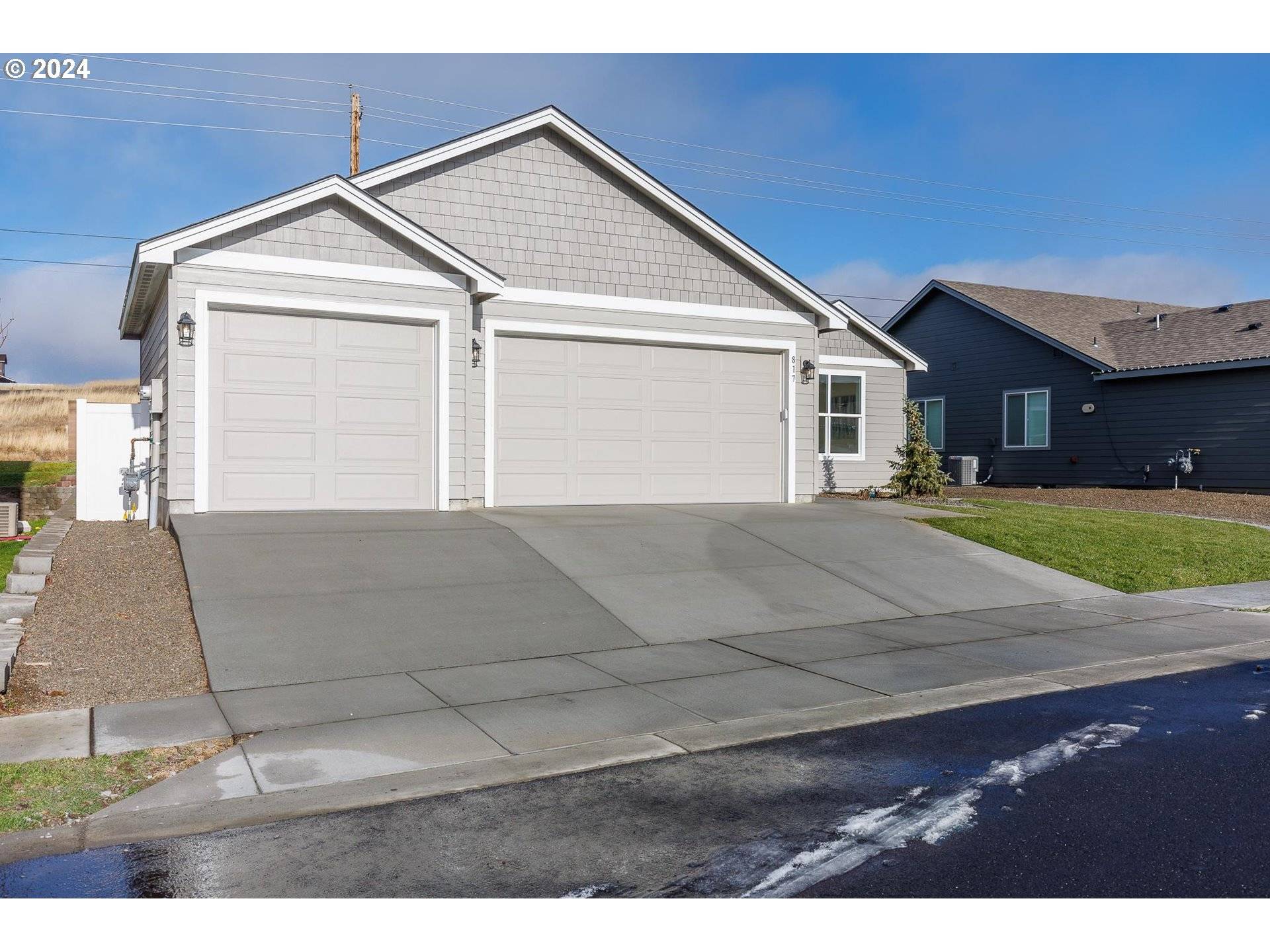 Hermiston, OR 97838,817 E AUTUMN AVE