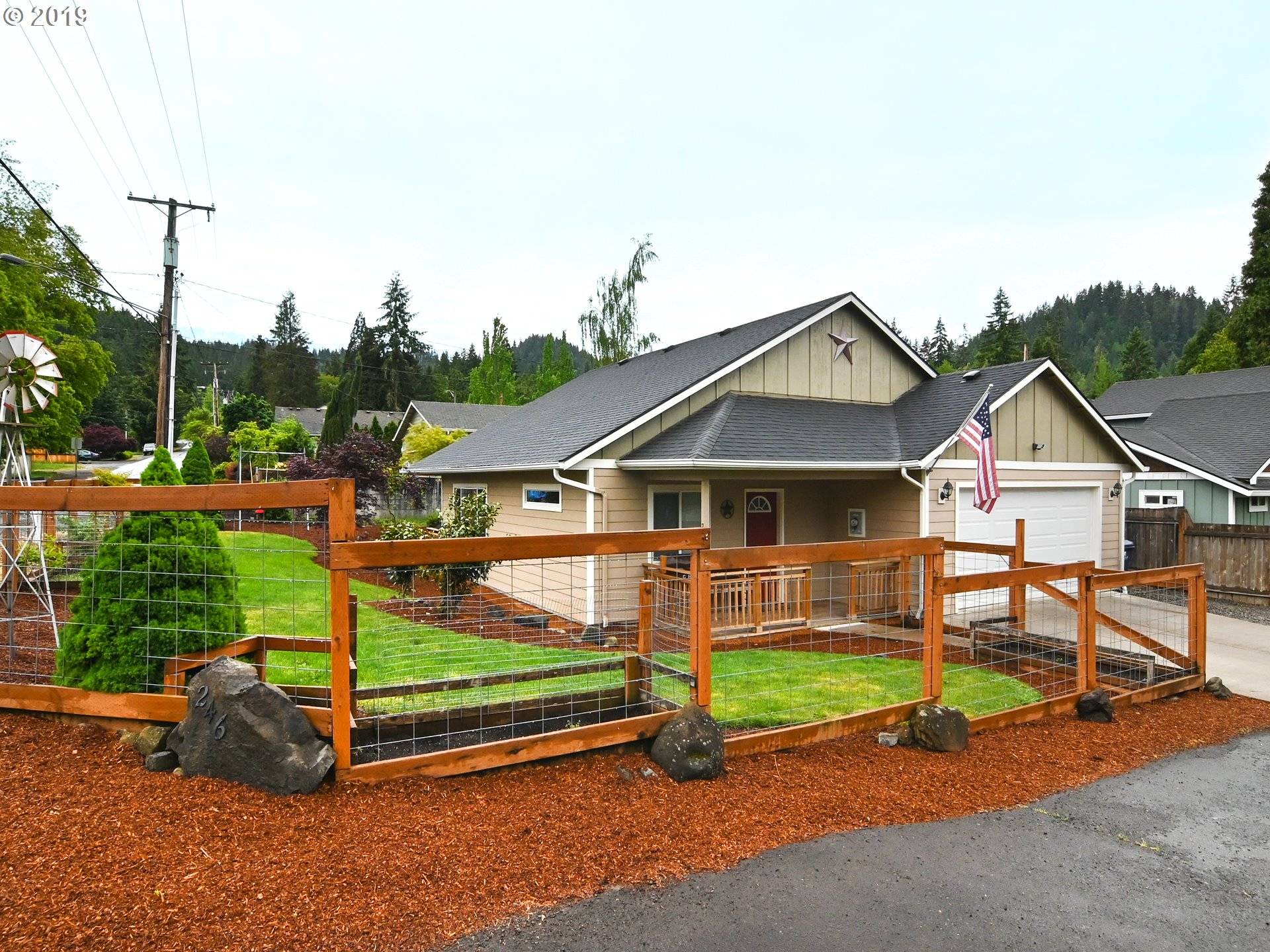 Springfield, OR 97478,246 S 70TH ST