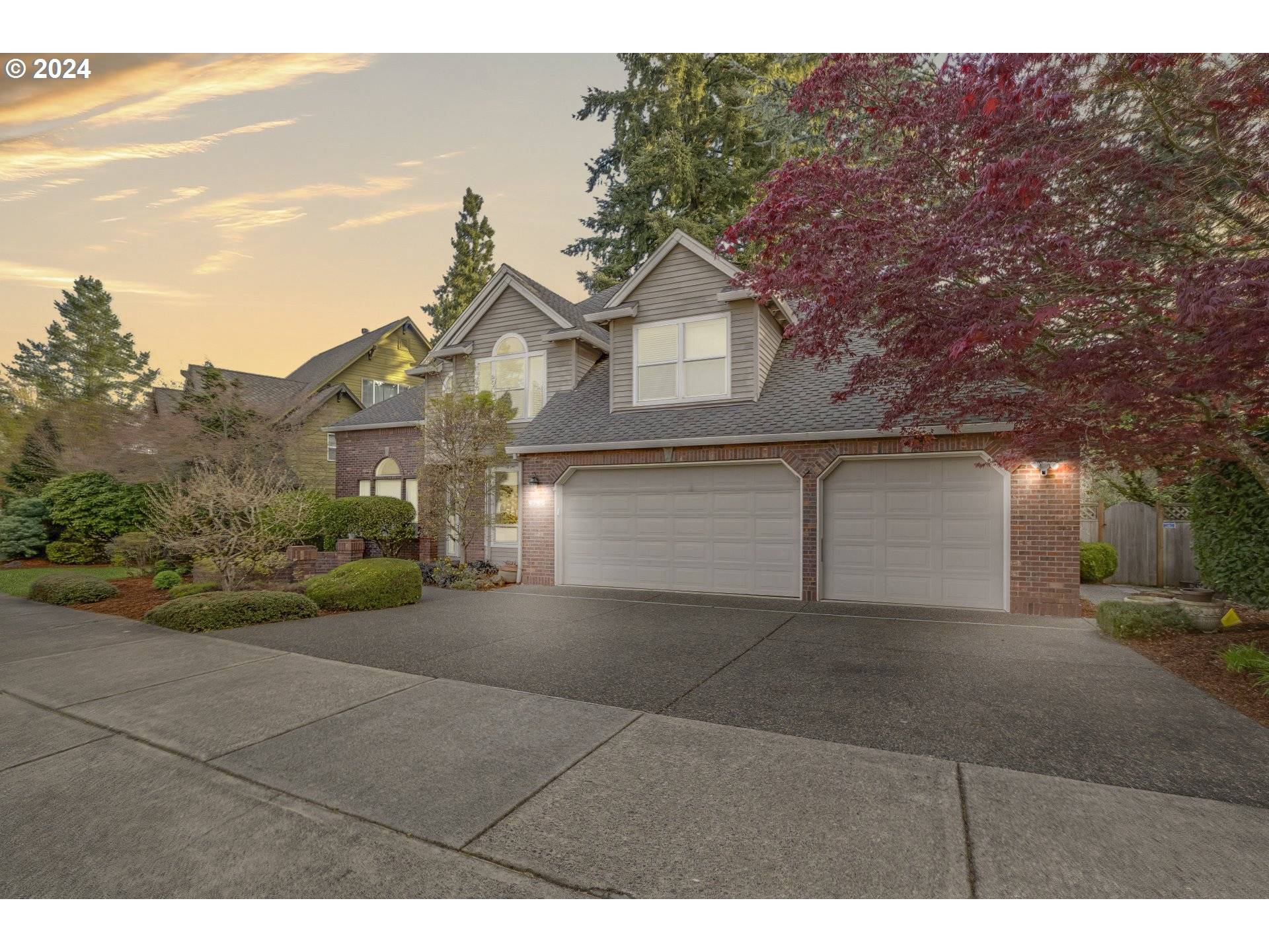 Tualatin, OR 97062,9795 SW IOWA DR