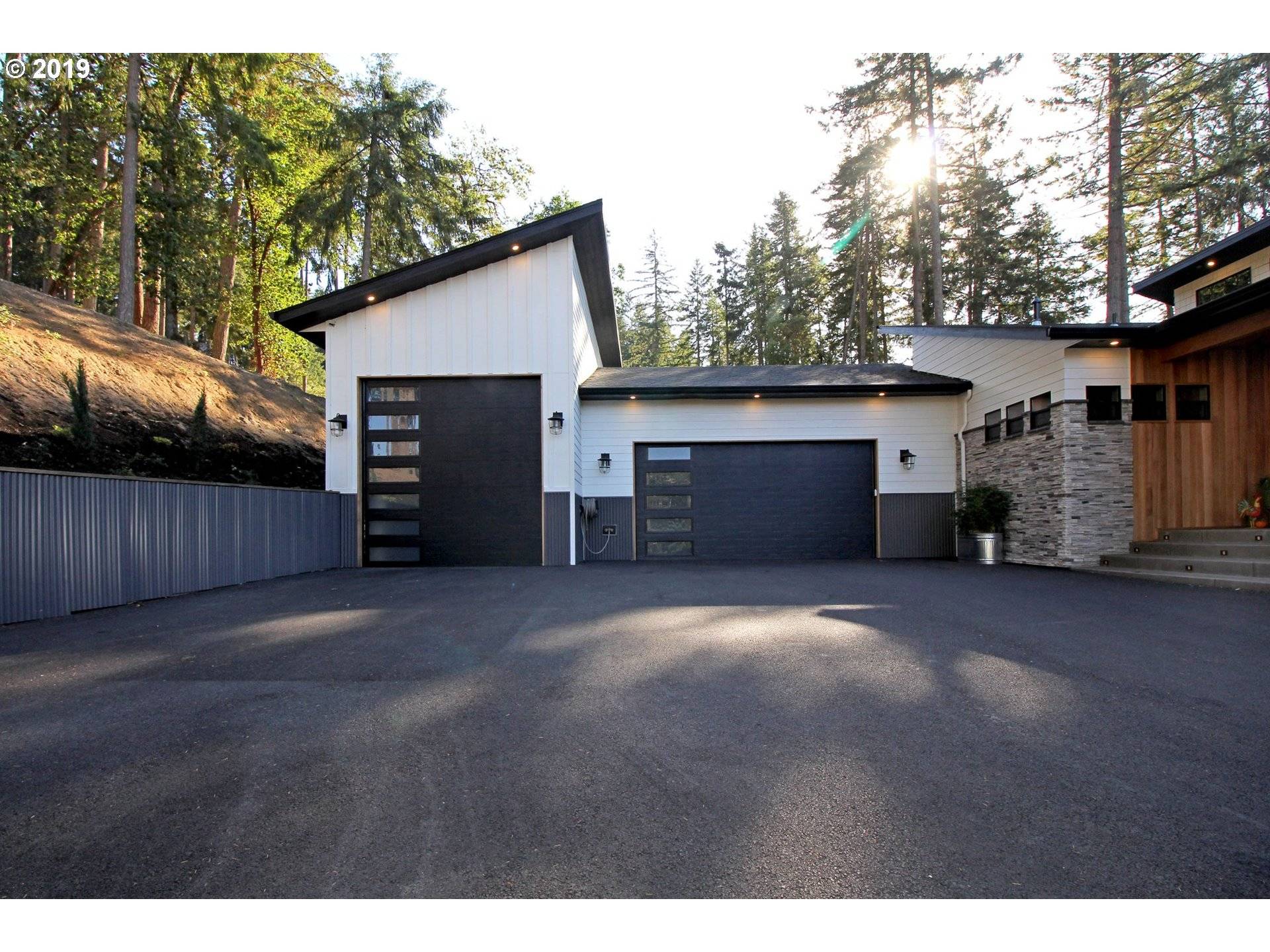 Eugene, OR 97405,4048 EAGLE VIEW DR