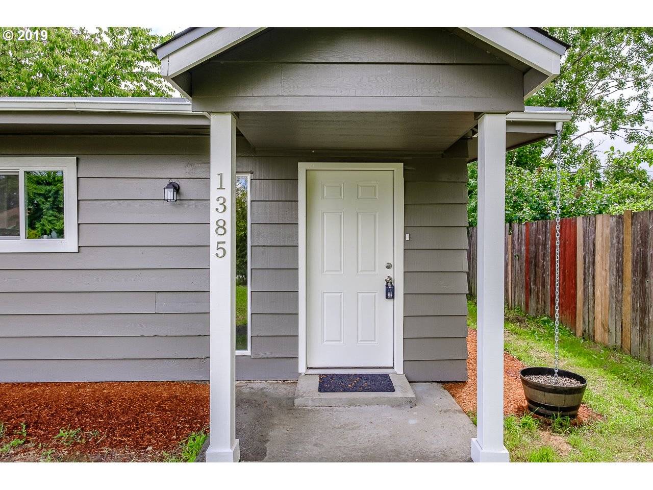 Eugene, OR 97402,1385 BERNTZEN RD