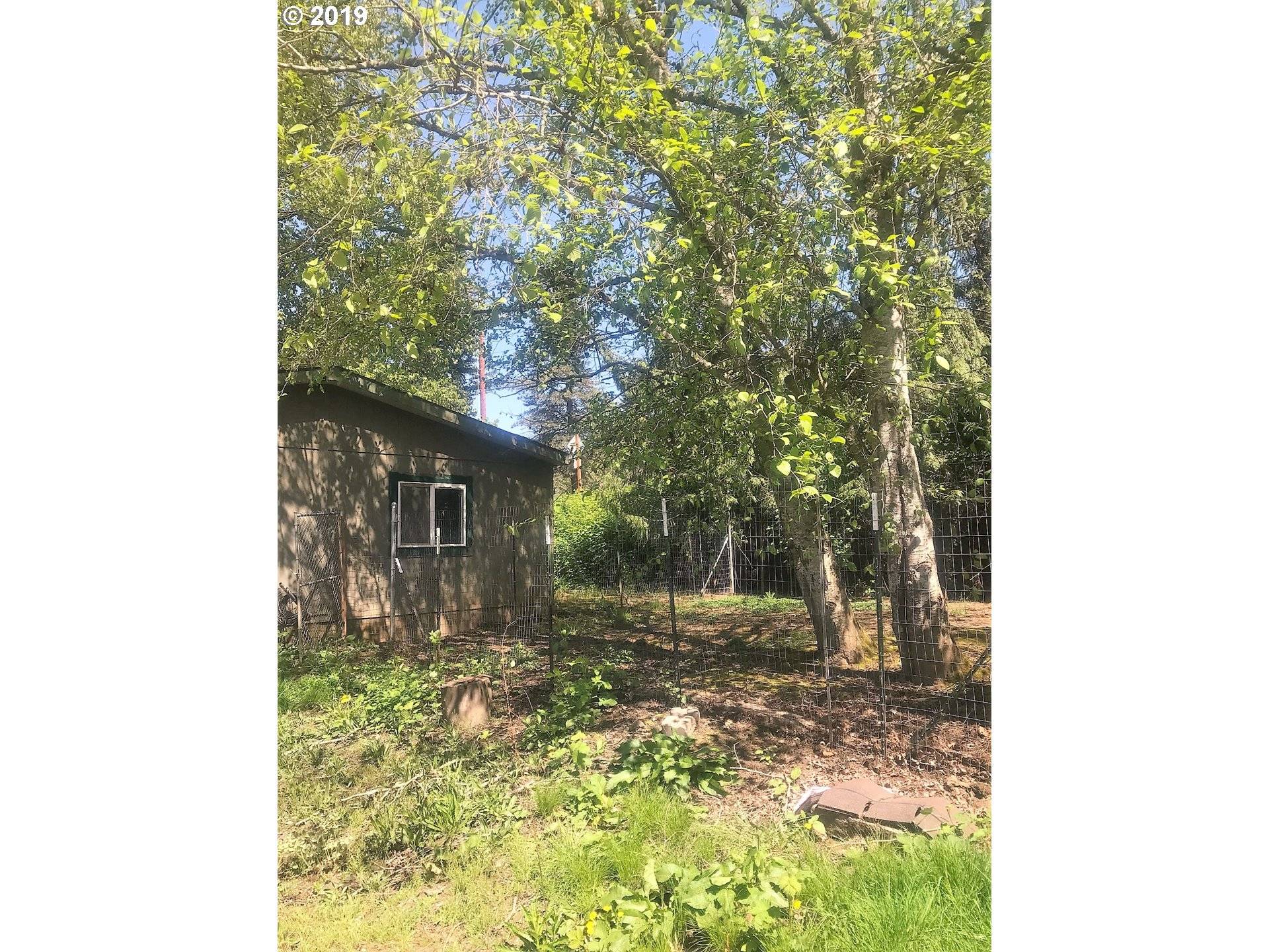 Corbett, OR 97019,32516 E HIST COLUMBIA RIVER HWY