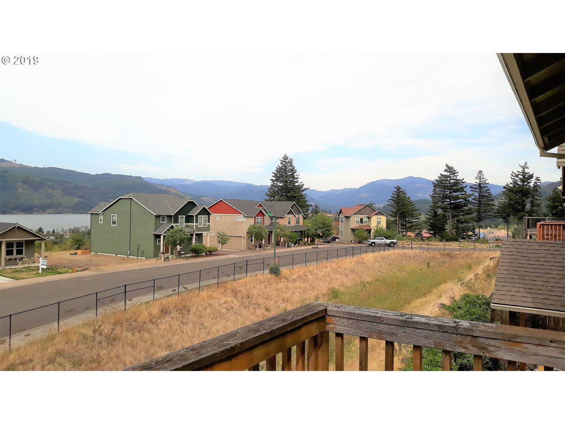 Cascade Locks, OR 97014,1129 CHINOOKAN DR