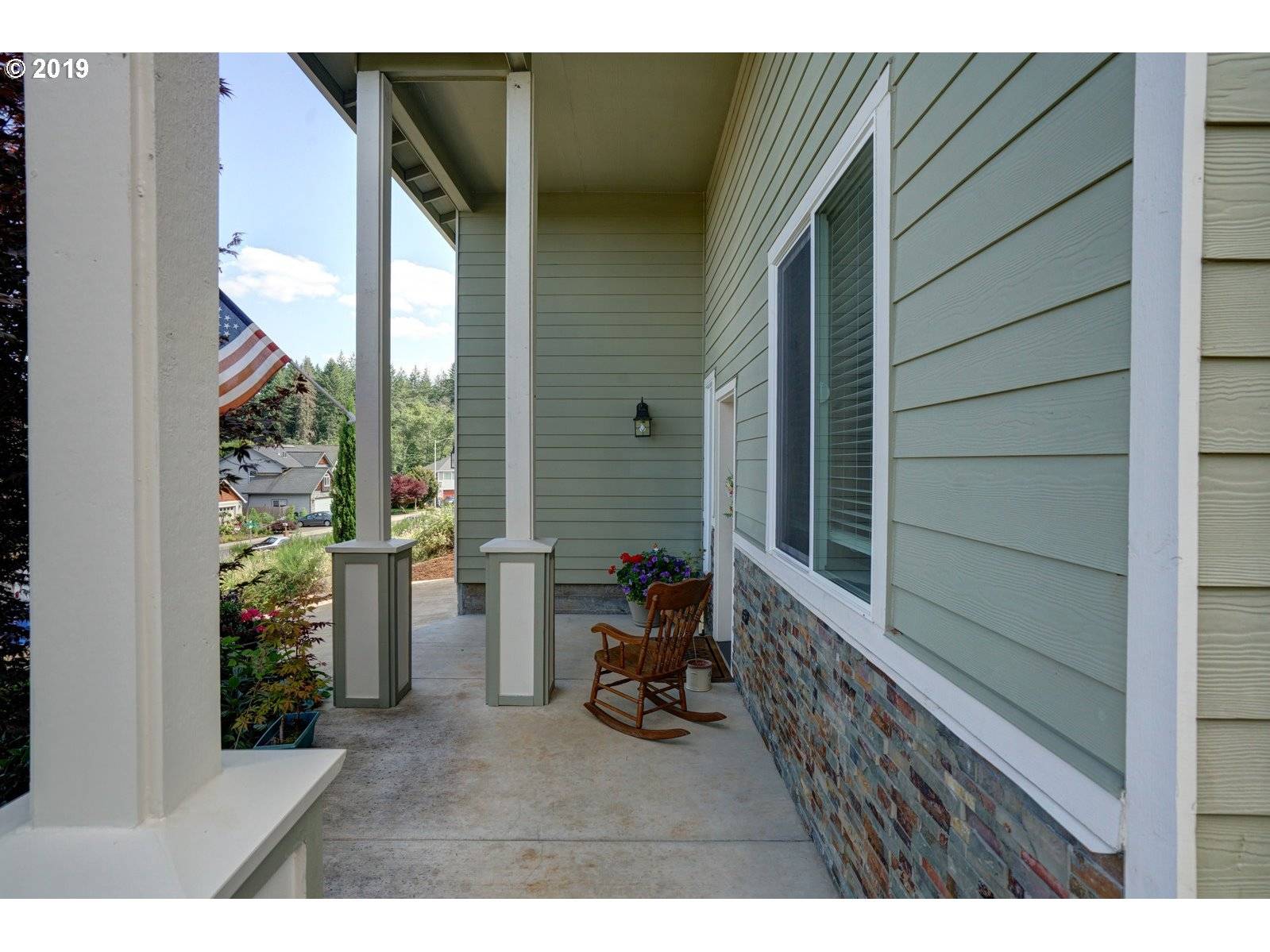 Salem, OR 97306,6847 SE Sun CT