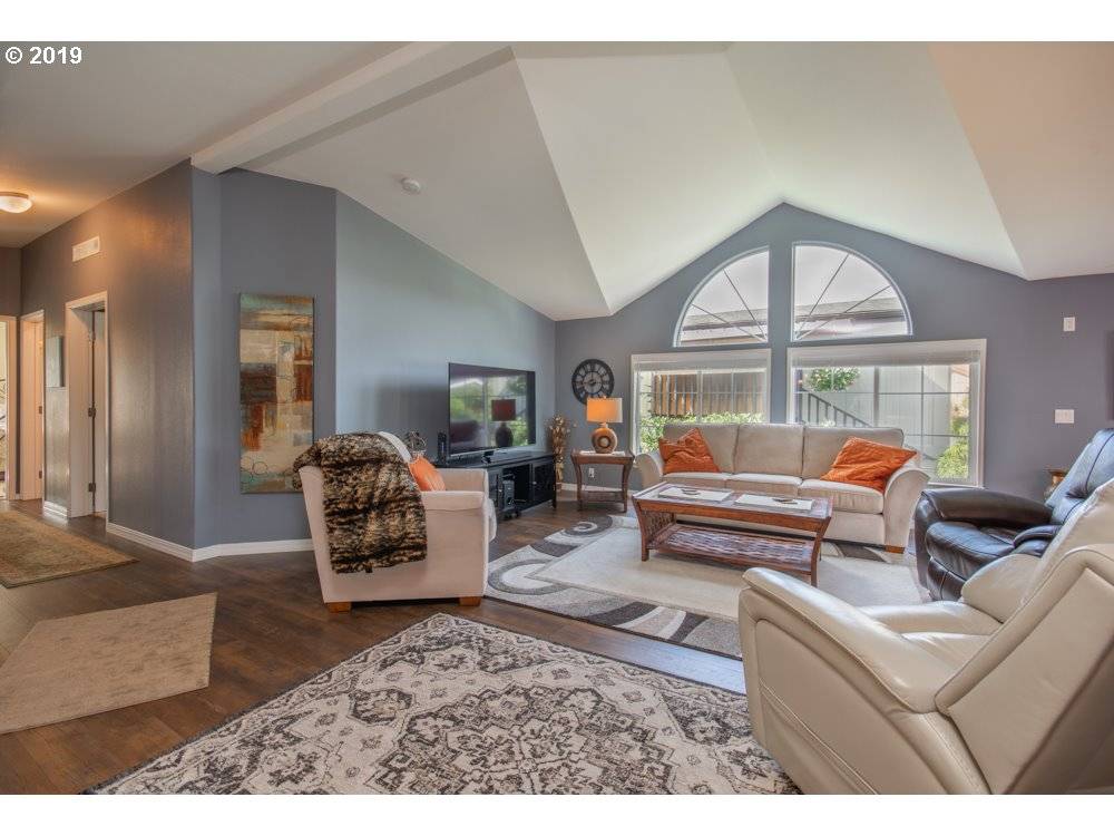 Clackamas, OR 97015,14962 SE 122 AVE #31