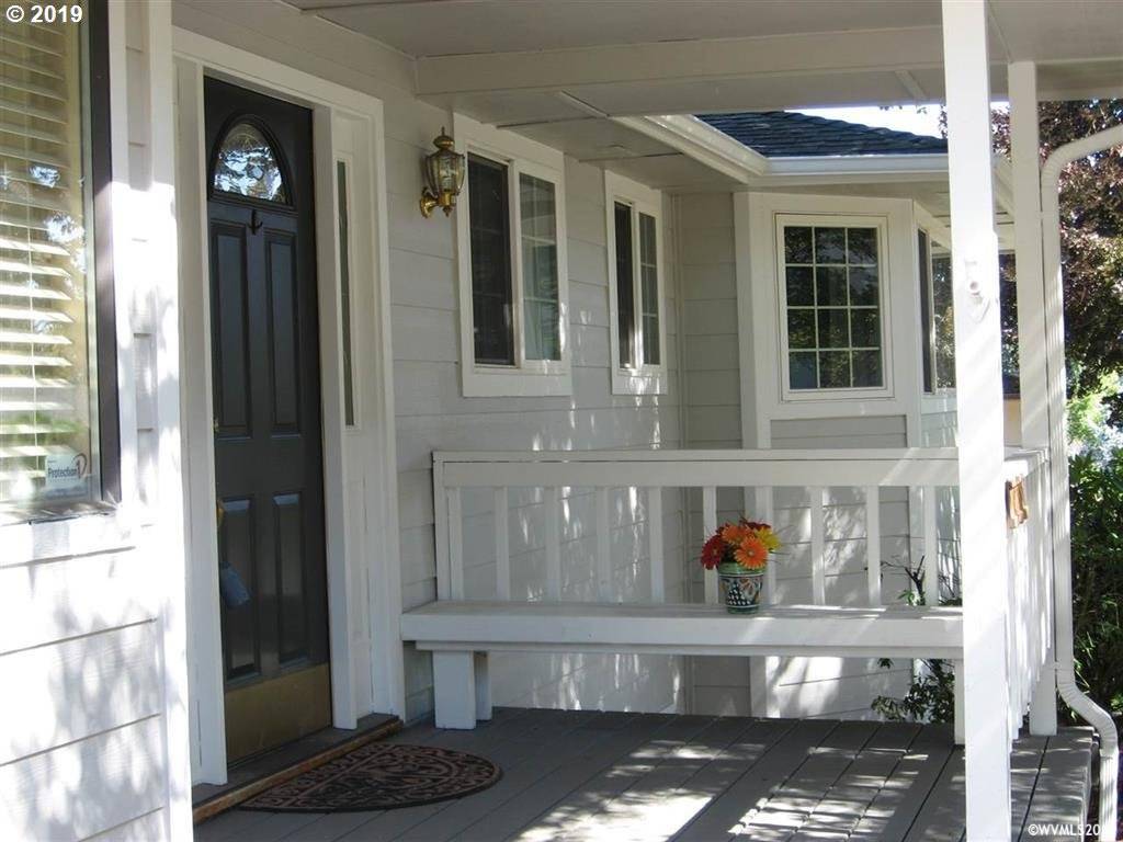 Salem, OR 97301,4843 SE Gardner RD