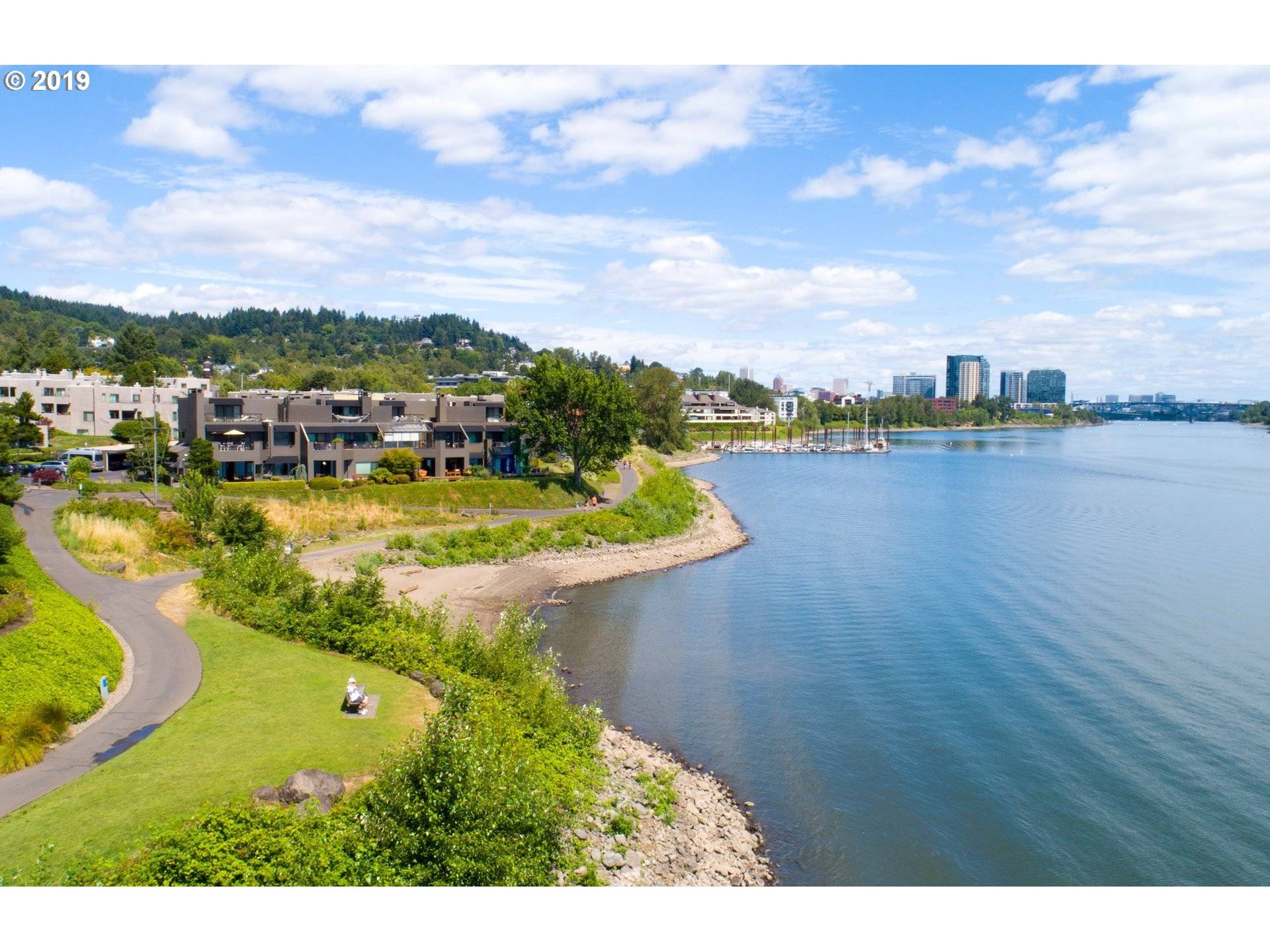 Portland, OR 97239,5824 SW RIVERPOINT LN