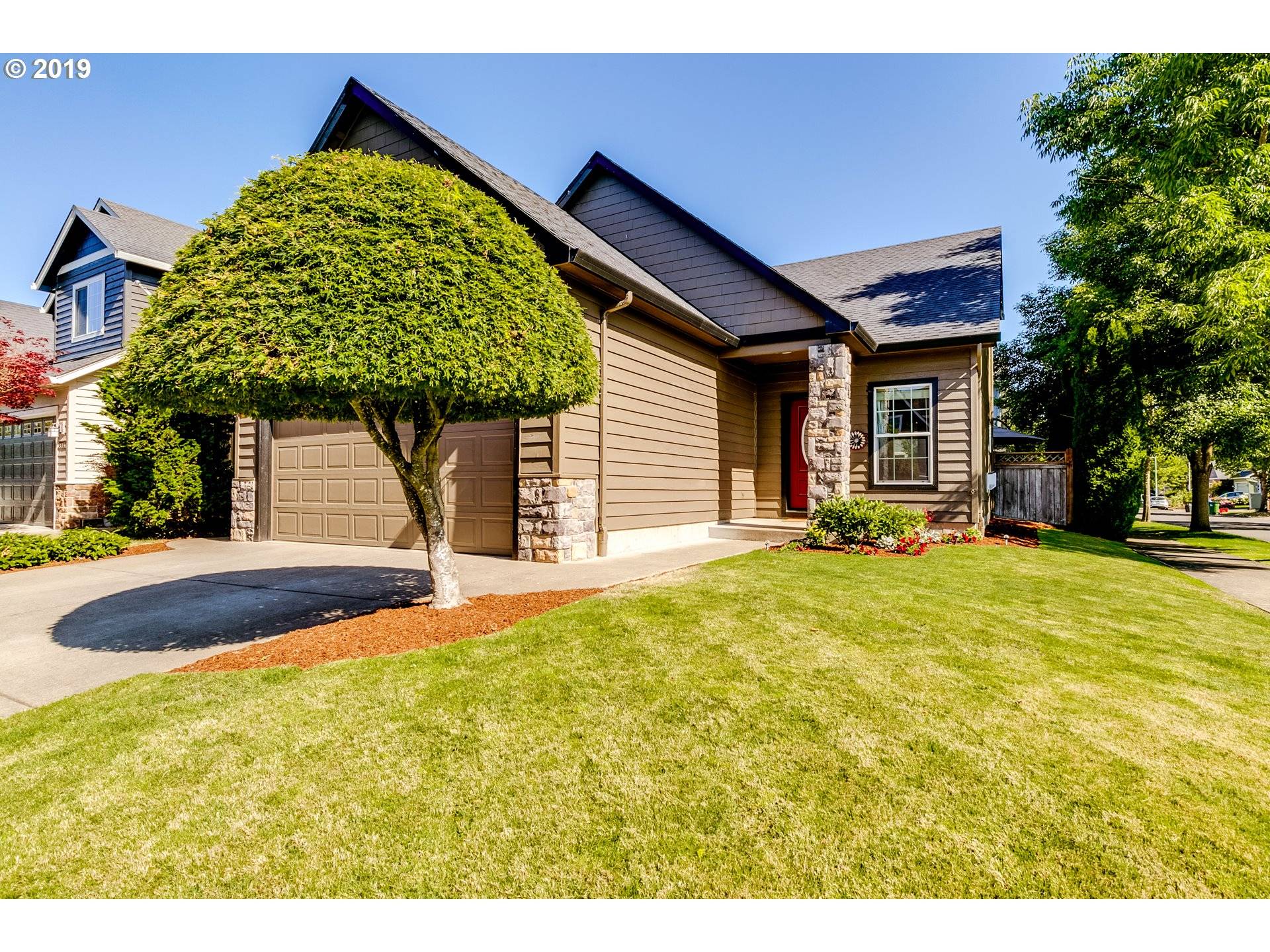 Eugene, OR 97402,5515 KING ARTHUR CT