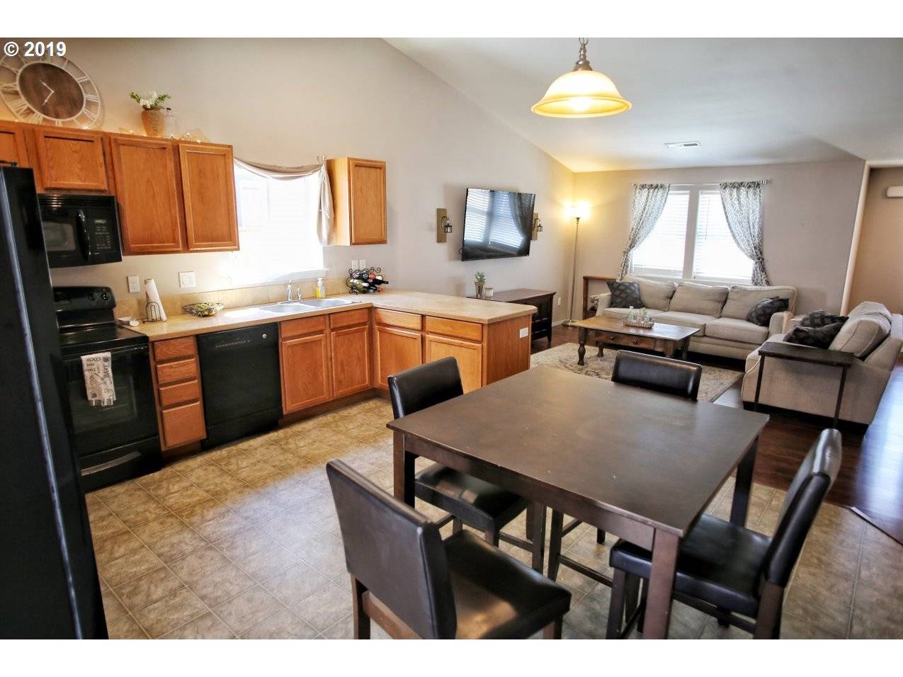 Springfield, OR 97478,5758 ORCHID LN