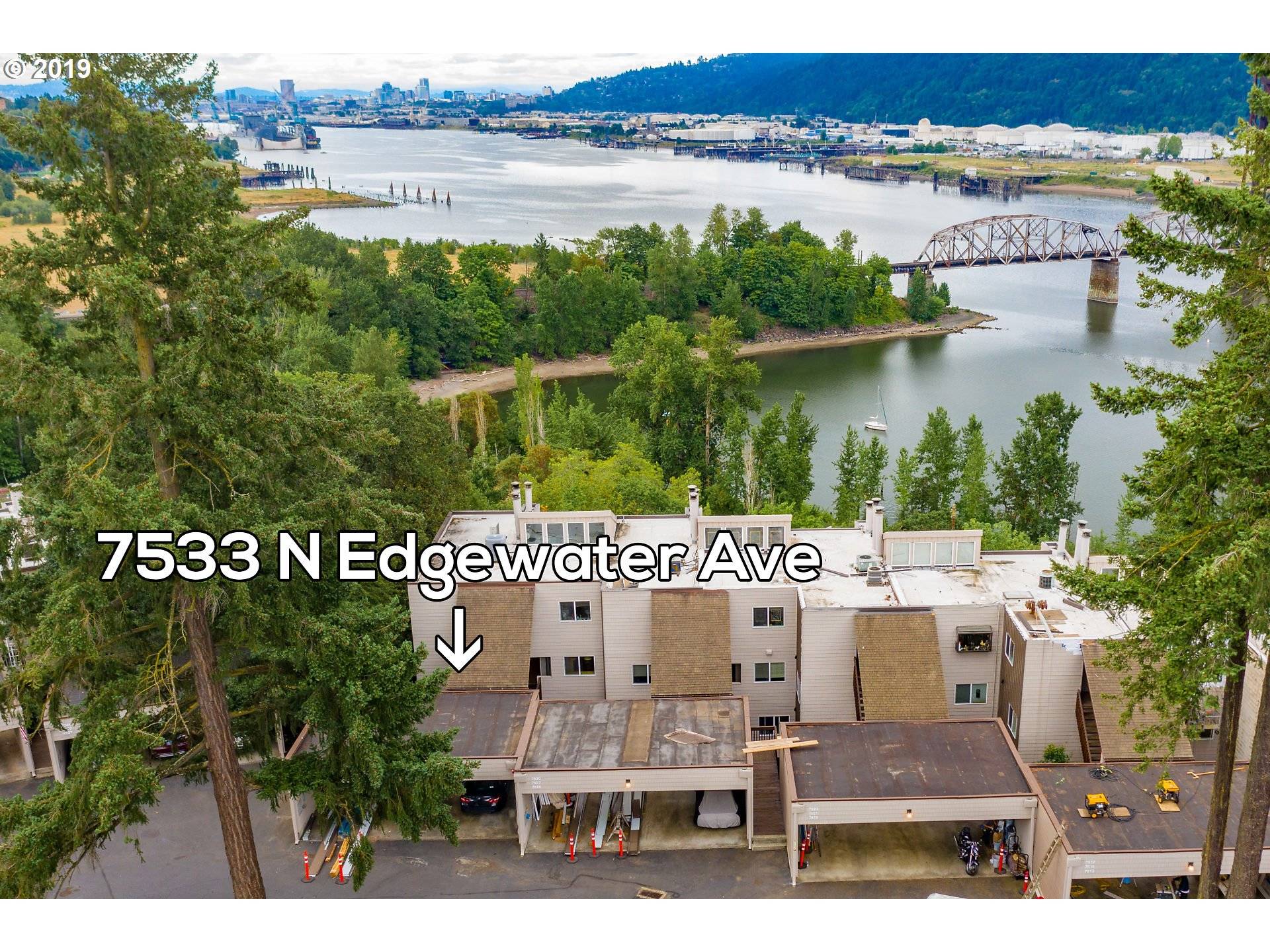 Portland, OR 97203,7533 N EDGEWATER AVE #17-B