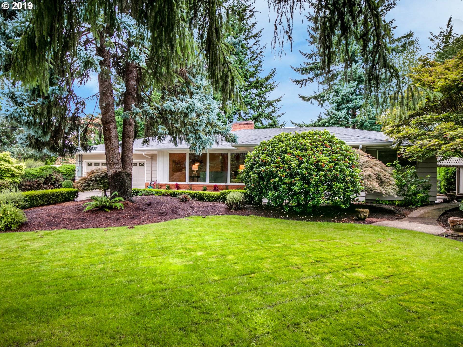Gresham, OR 97030,21525 SE OAK ST
