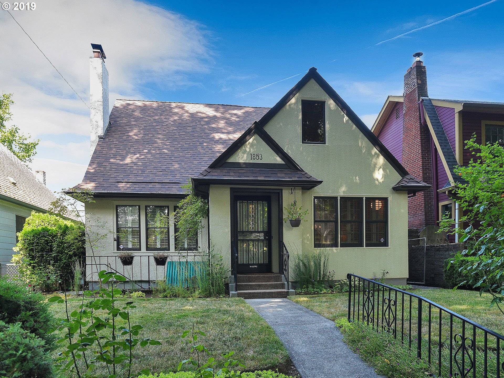 Portland, OR 97214,1853 SE ELLIOTT AVE