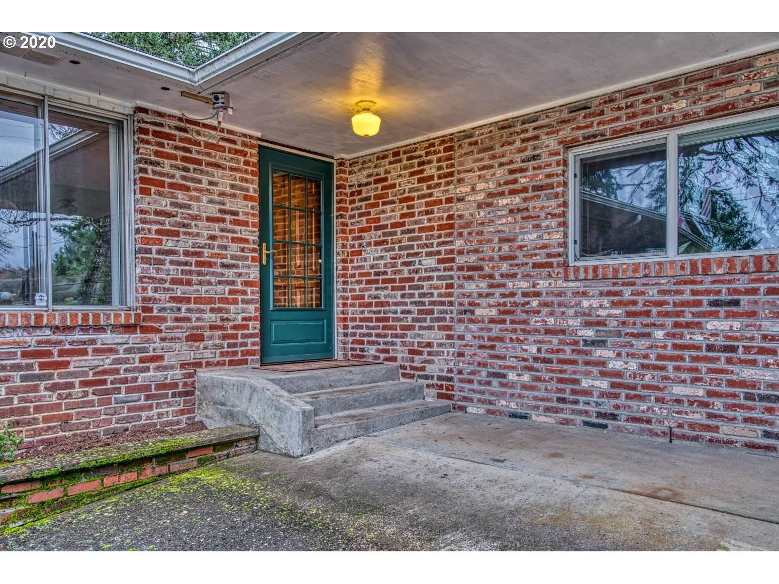 Eugene, OR 97402,87785 LA PORTE DR
