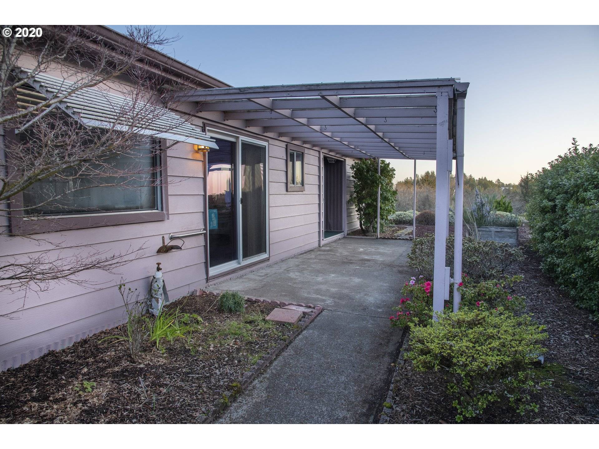 Newport, OR 97365,136 NE 33RD ST