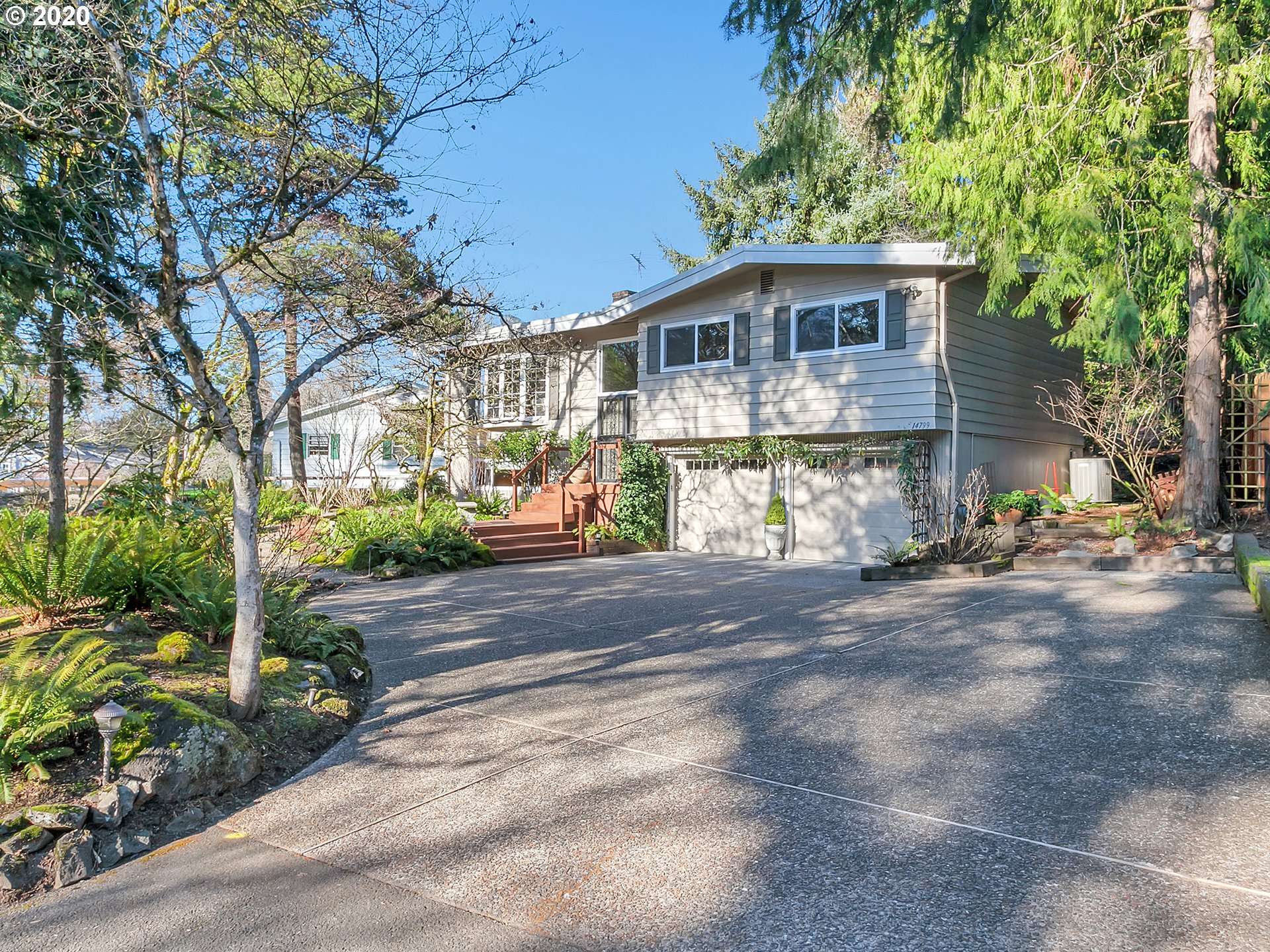 Lake Oswego, OR 97034,14799 UPLANDS DR