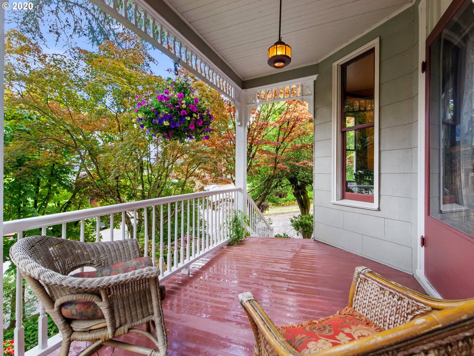 Portland, OR 97239,3935 S CORBETT AVE