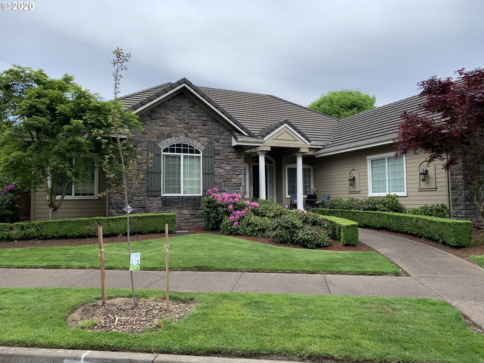 Eugene, OR 97408,2403 PARK VIEW DR