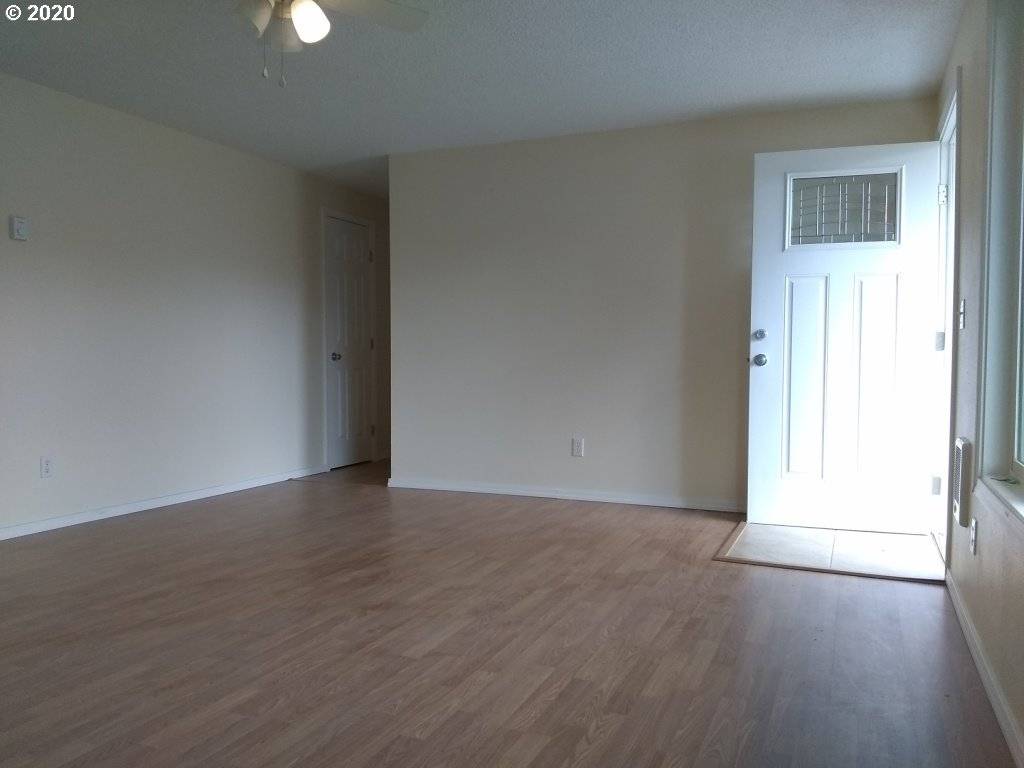 Myrtle Creek, OR 97457,1335 NE JANET LN