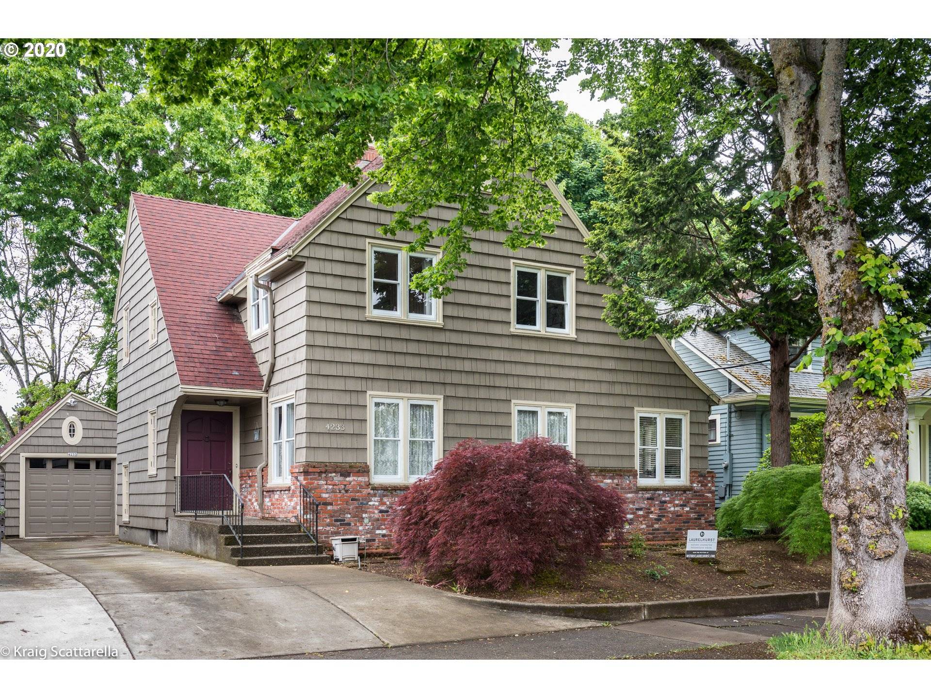 Portland, OR 97215,4233 SE OAK ST