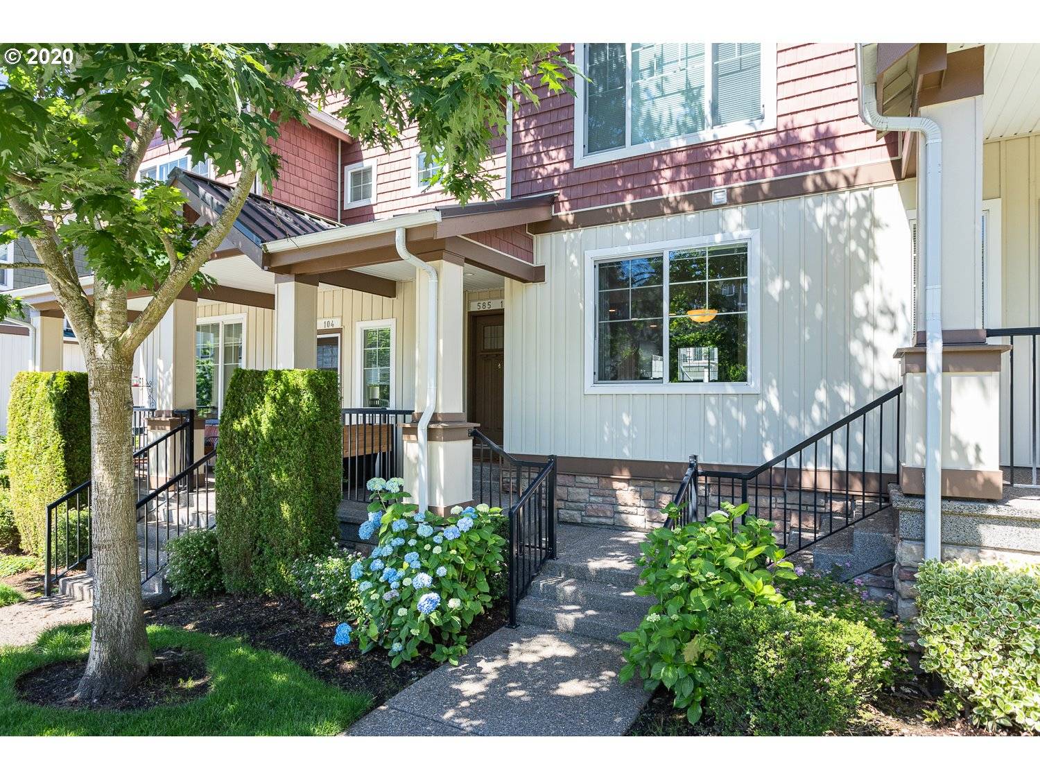 Portland, OR 97229,585 NW LOST SPRINGS TER #103
