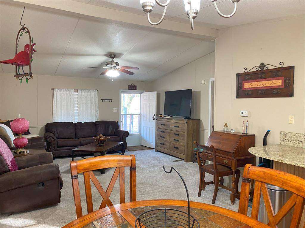 West Tawakoni, TX 75474,209 Sandy Lynn