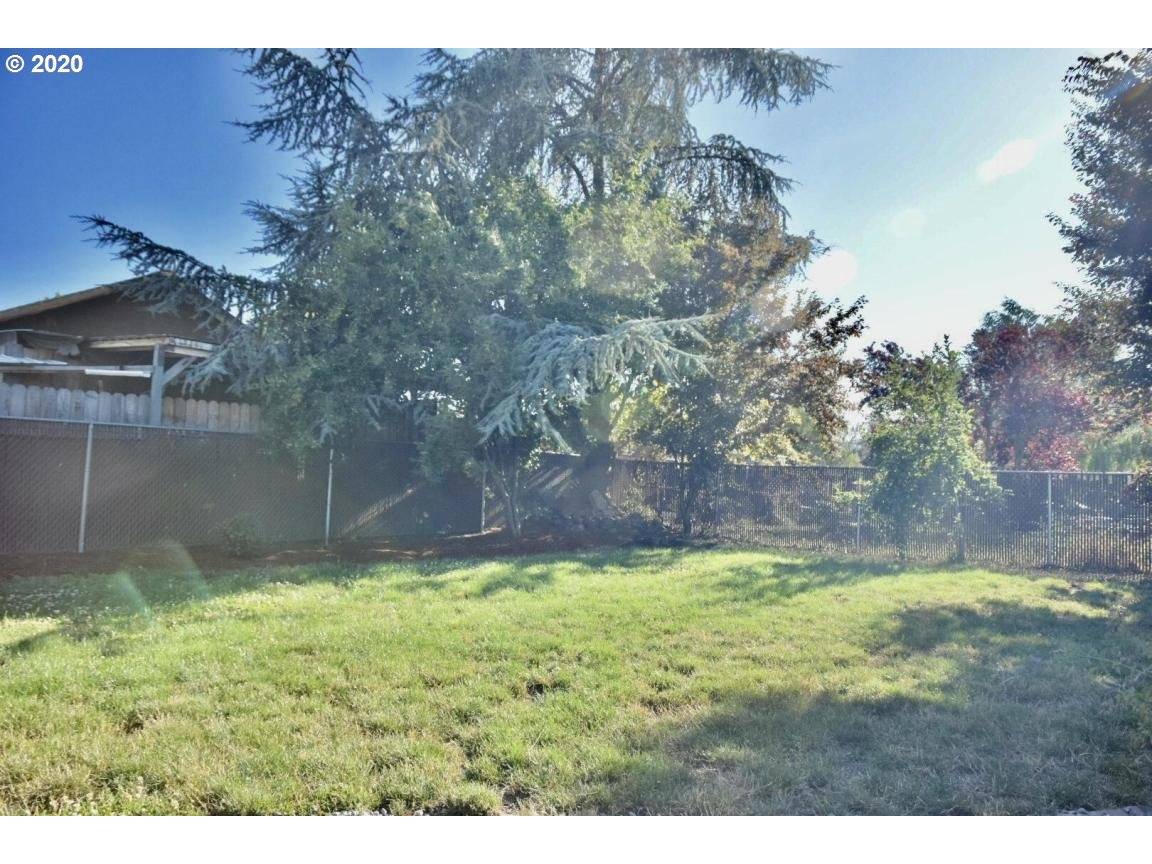Myrtle Creek, OR 97457,184 CHADWICK LN