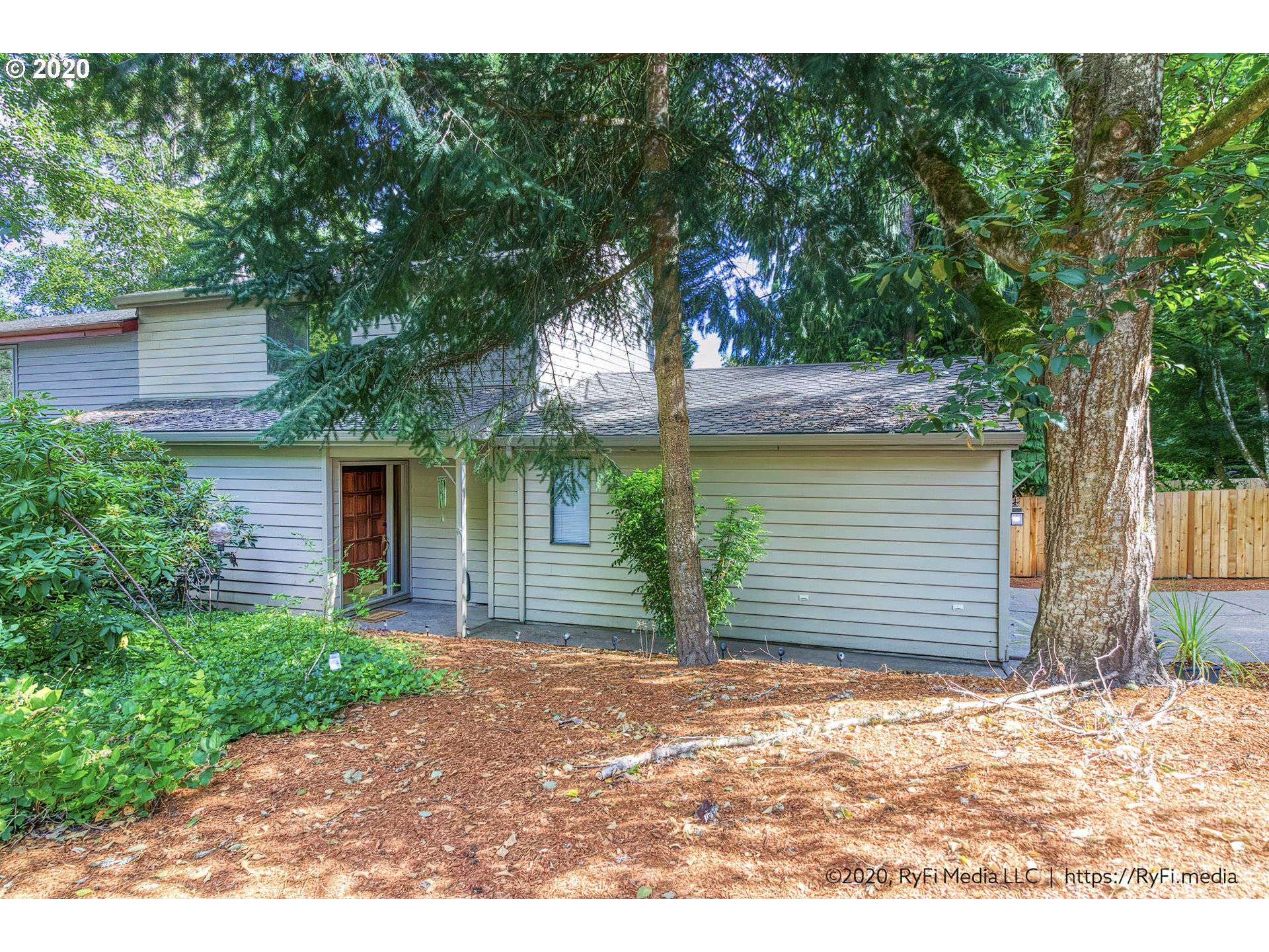 Lake Oswego, OR 97035,13 MOUNTAIN CIR