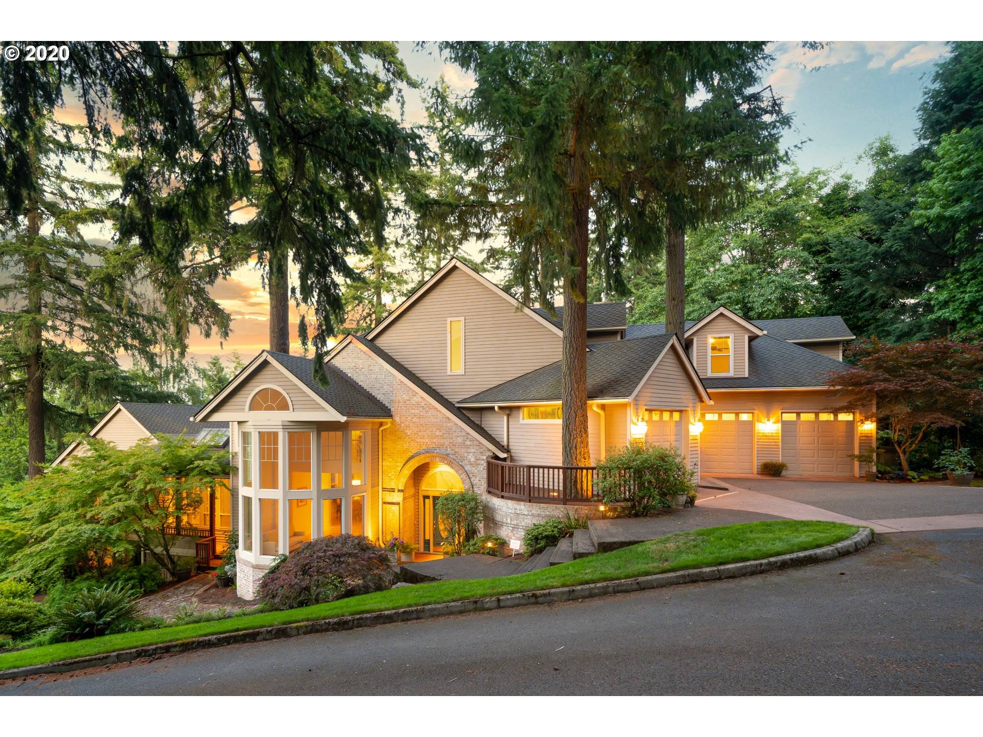 Lake Oswego, OR 97034,1471 WOODLAND TER