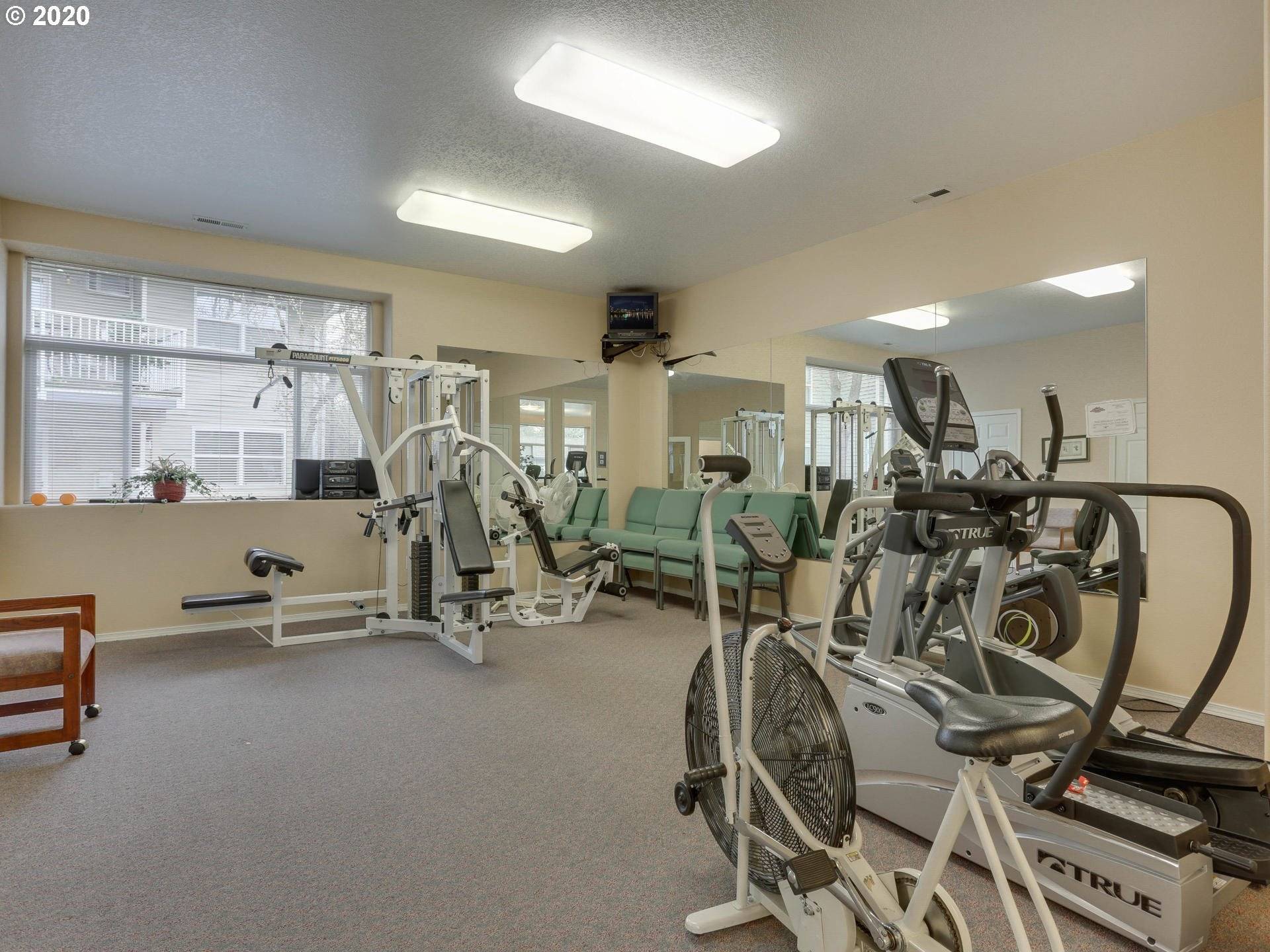 4662 W POWELL BLVD #247, Gresham, OR 97030