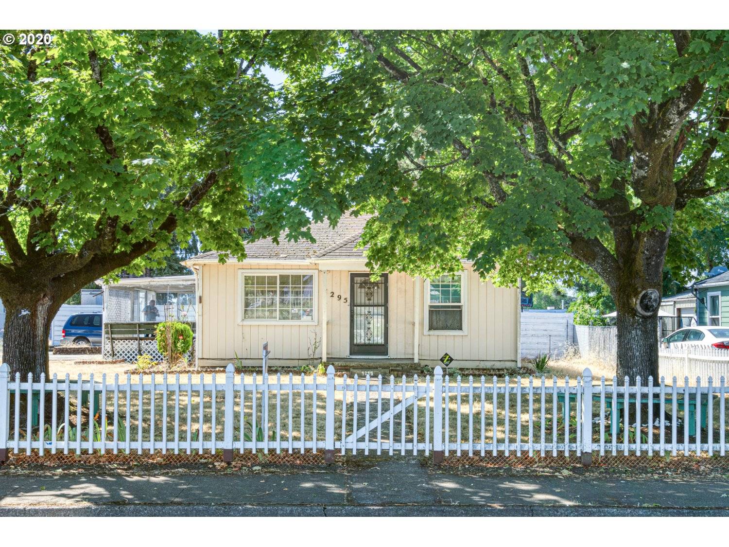 Salem, OR 97302,1295 20TH ST