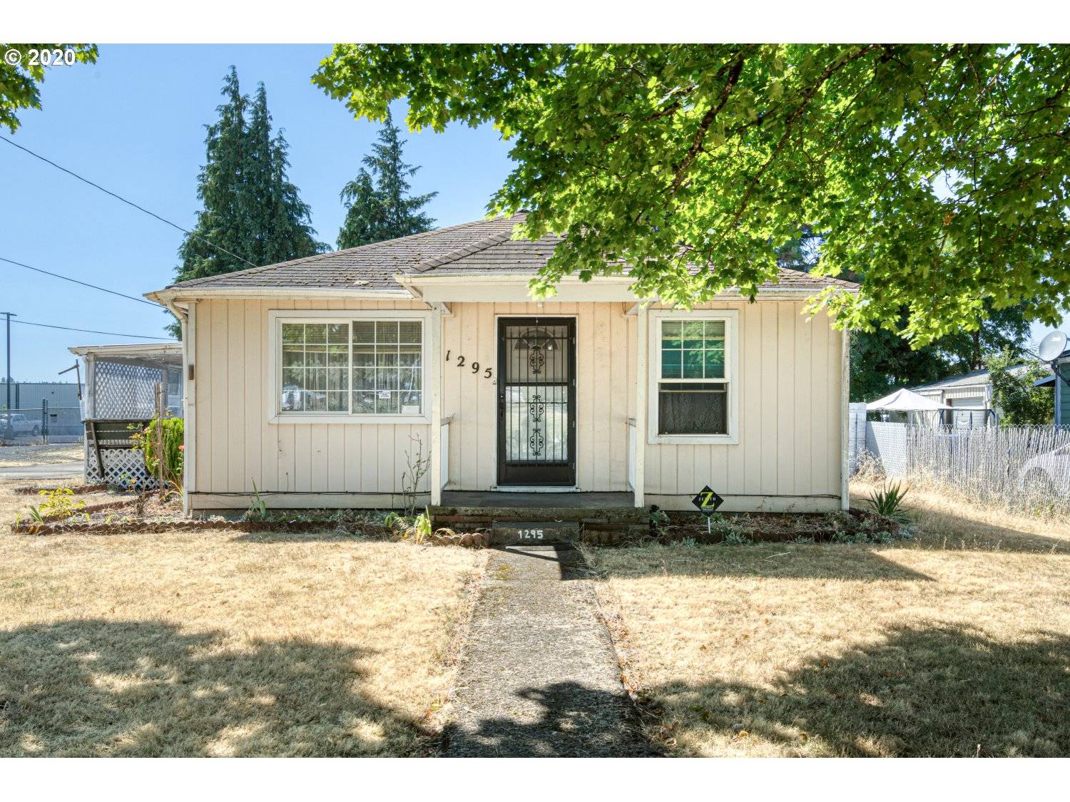 Salem, OR 97302,1295 20TH ST