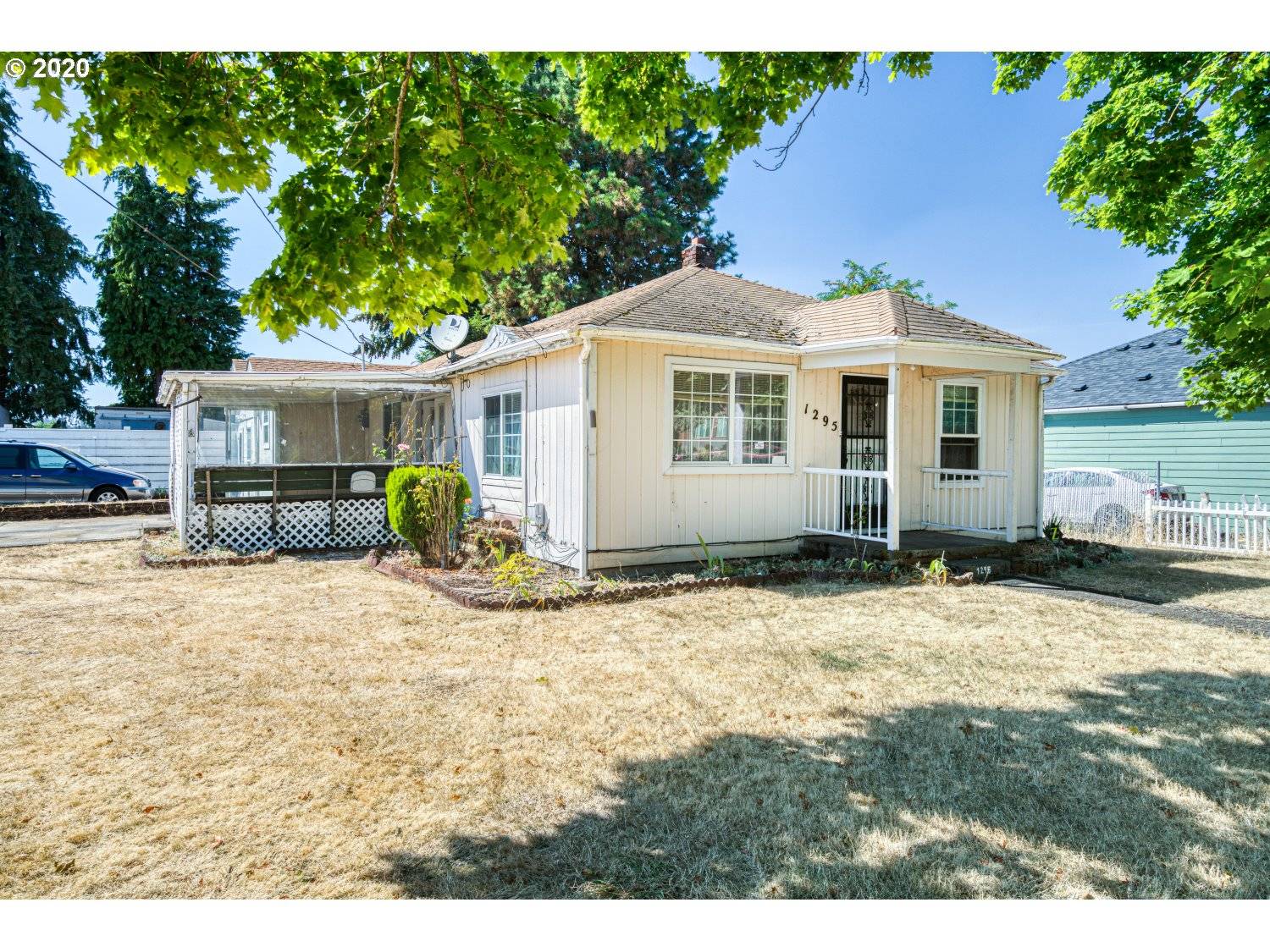 Salem, OR 97302,1295 20TH ST