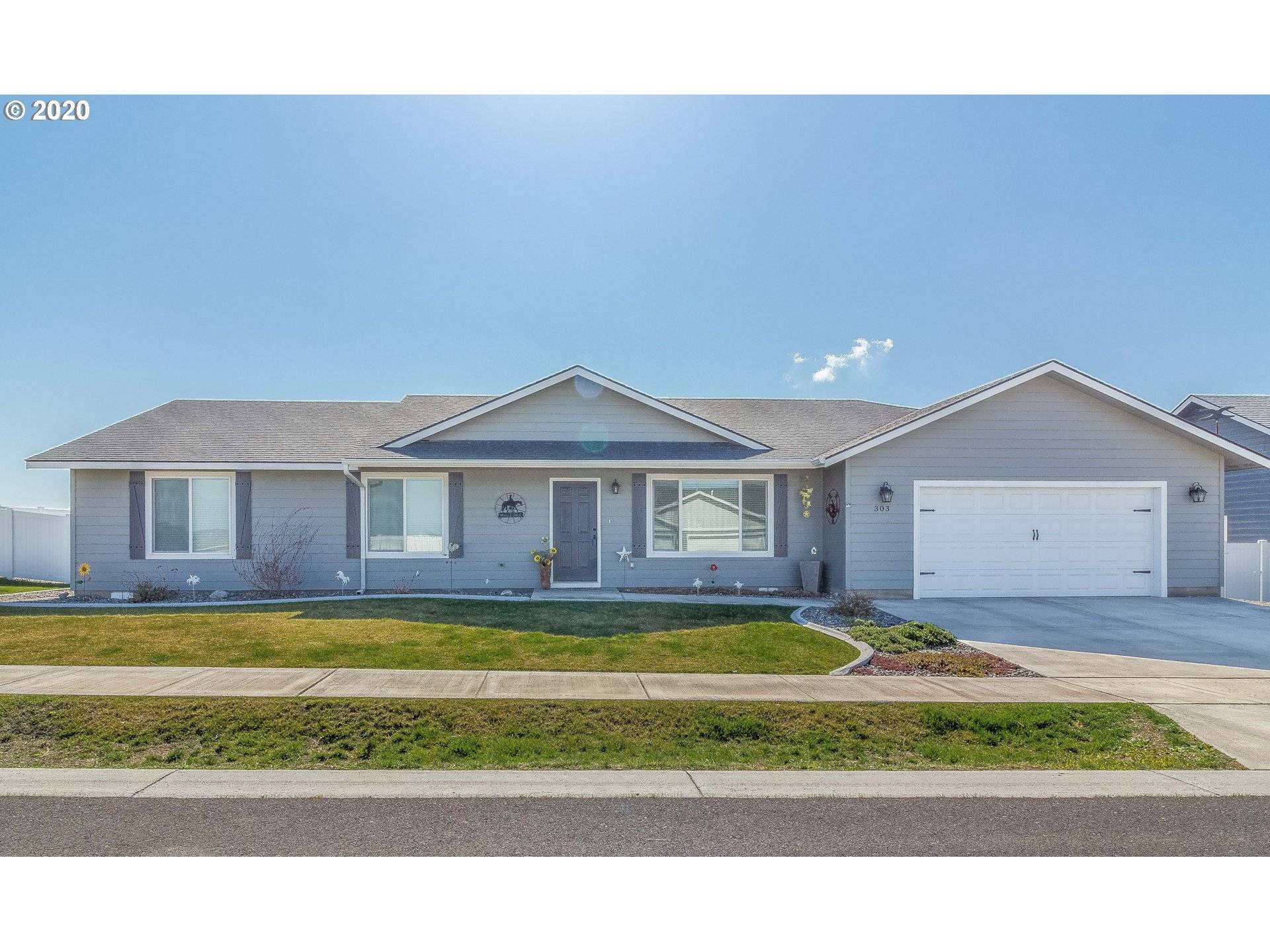 Hermiston, OR 97838,303 SW Desert Sky DR