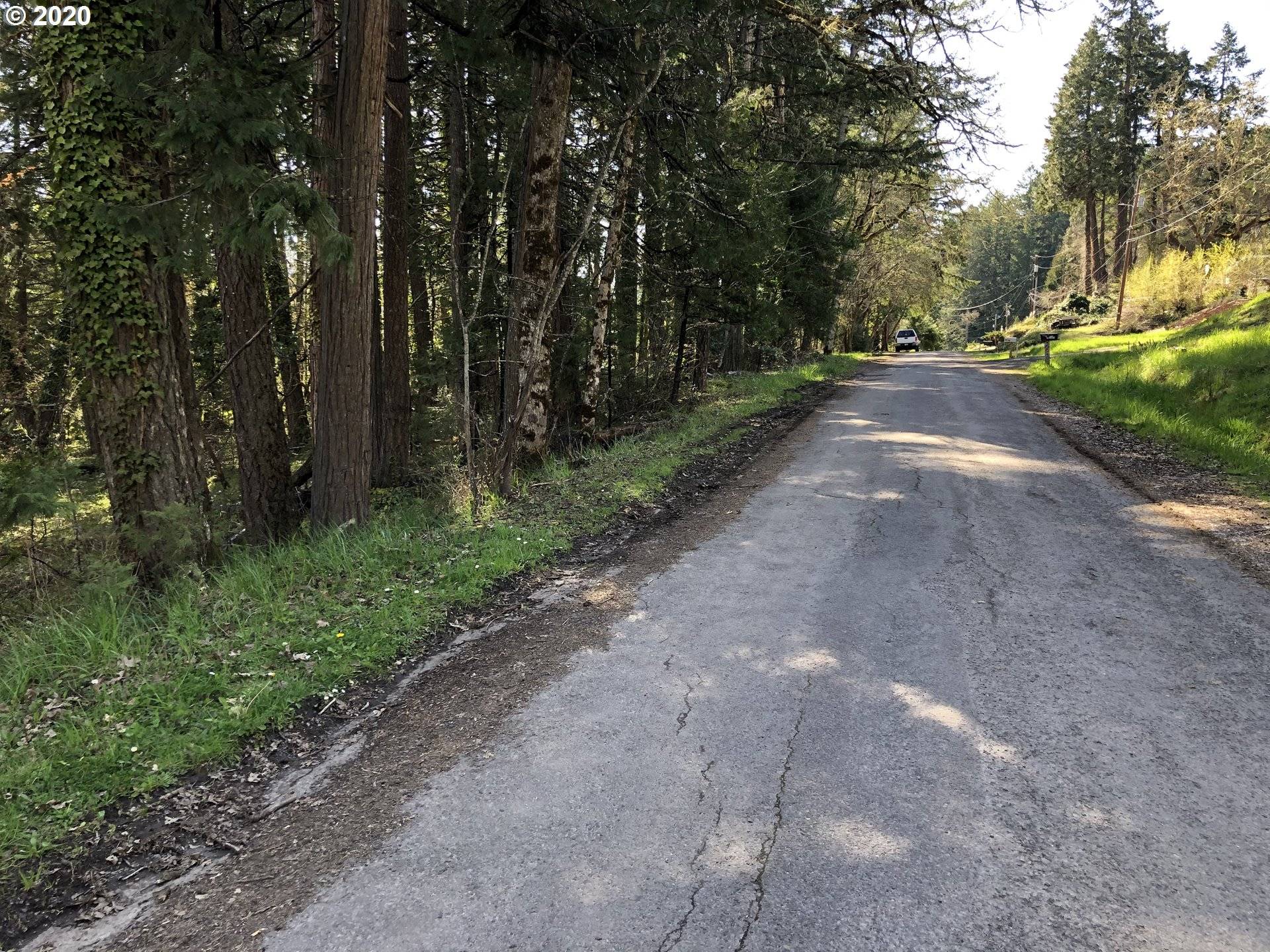 W Roberts RD #6800, Oakridge, OR 97463