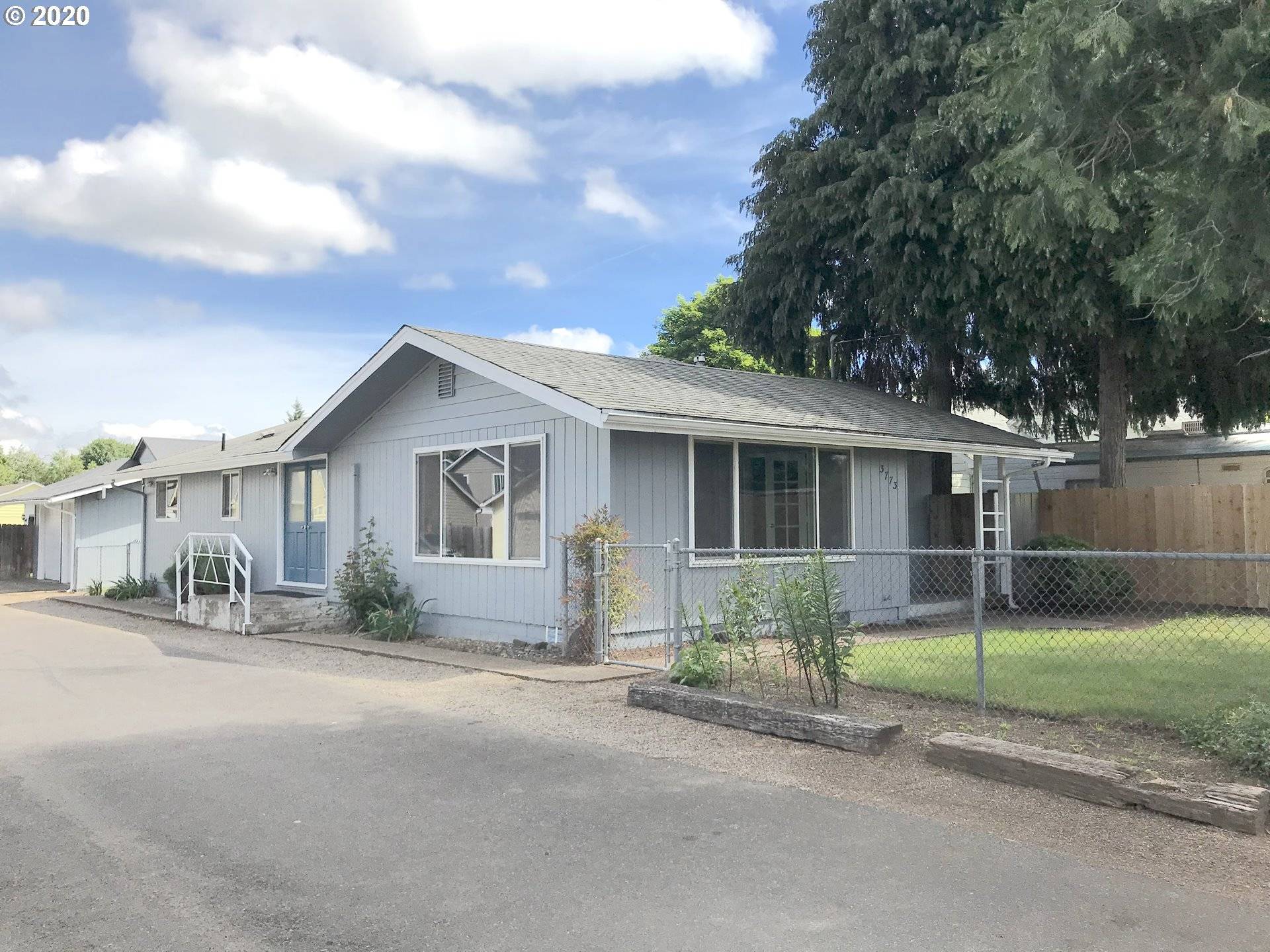 Eugene, OR 97402,3773 DOVE LN