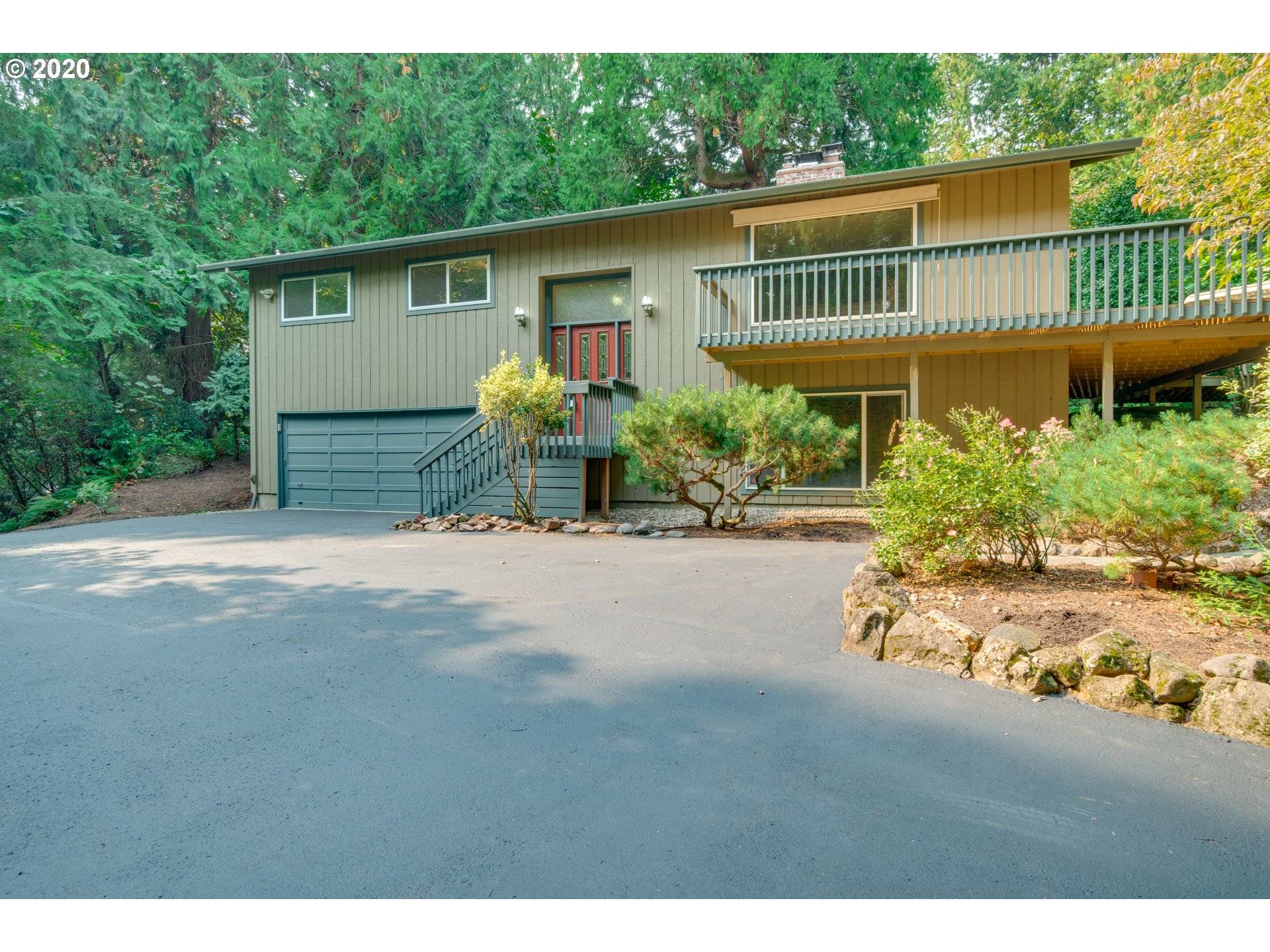 West Linn, OR 97068,4553 MAPLETON DR