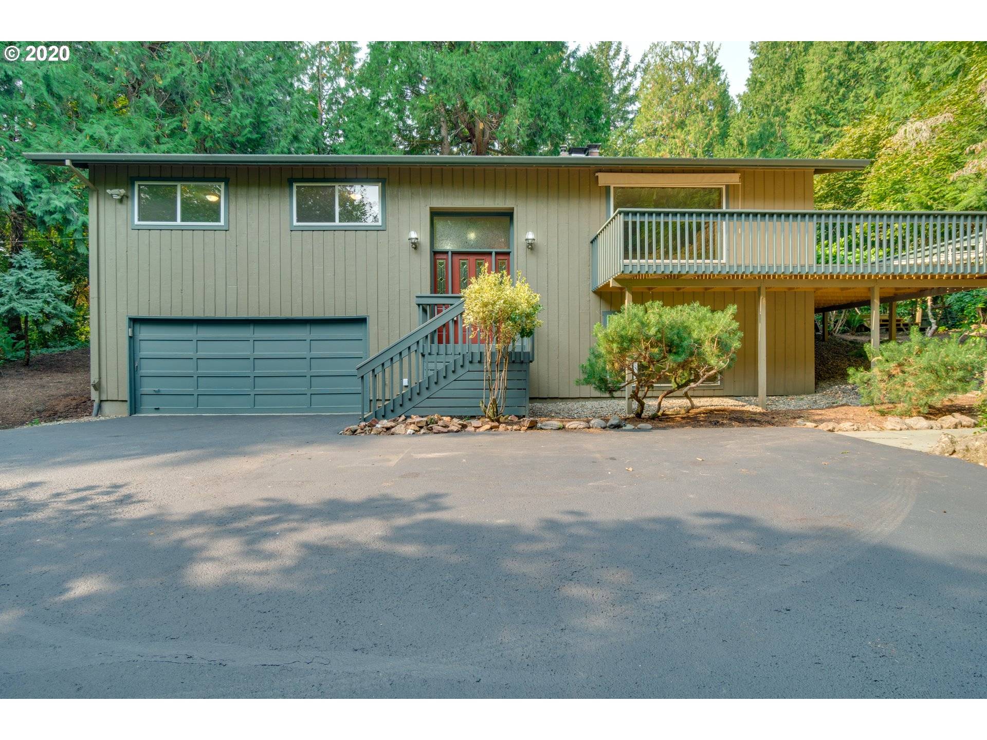 West Linn, OR 97068,4553 MAPLETON DR