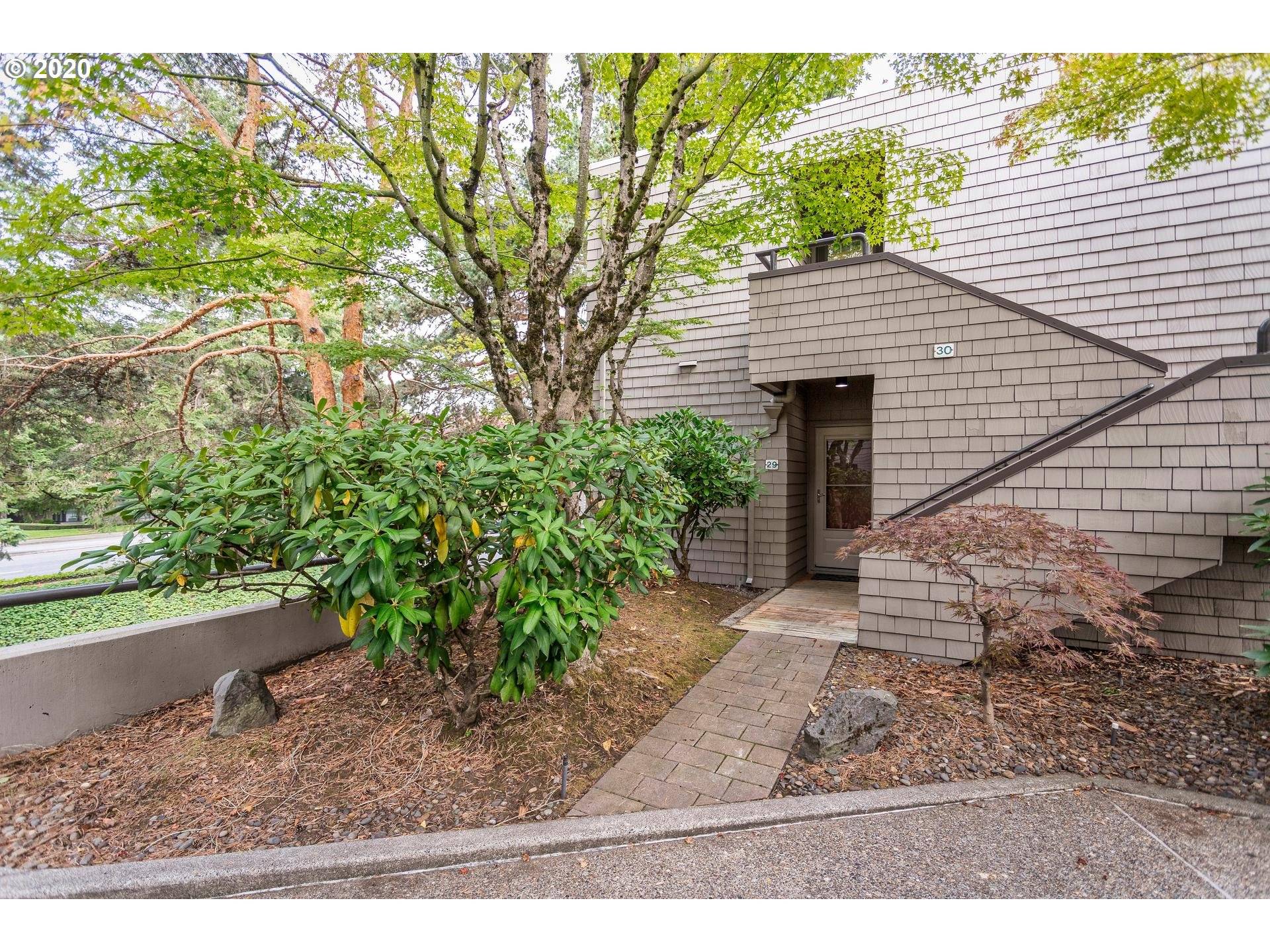 Portland, OR 97239,5858 S RIVERIDGE LN #29