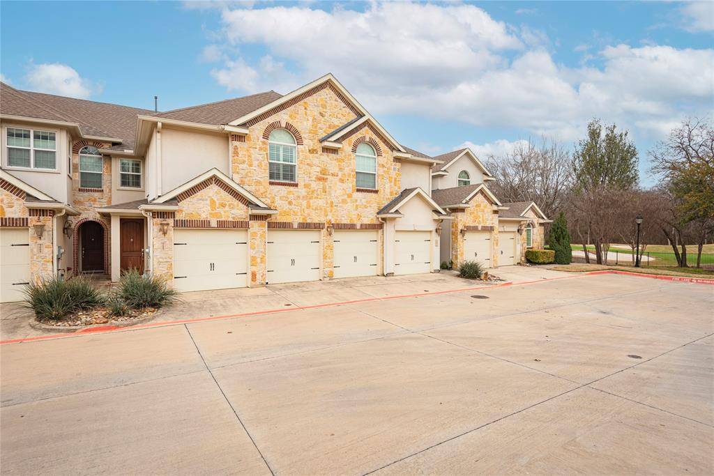 Grapevine, TX 76051,2607 Eagle Drive