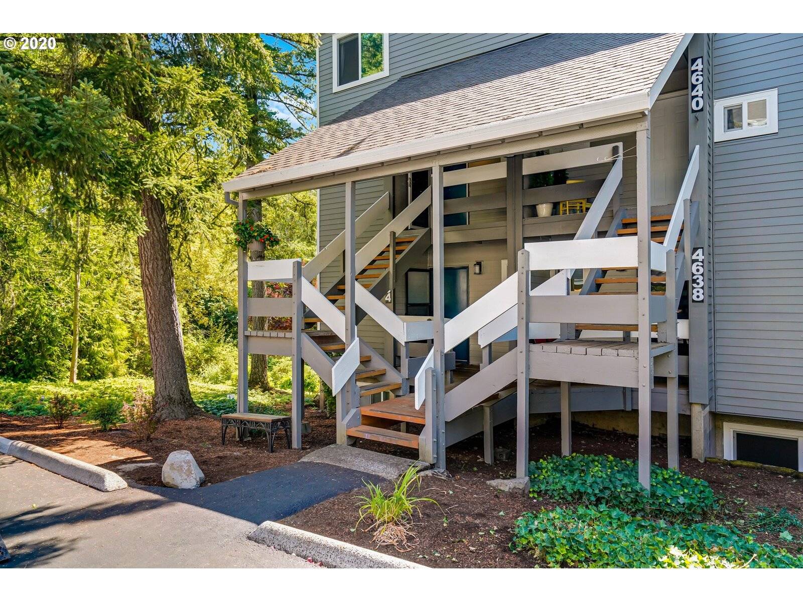 Lake Oswego, OR 97035,4636 LOWER DR