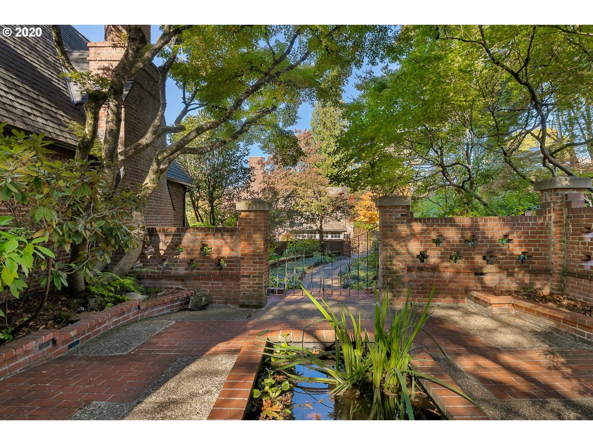 Portland, OR 97221,4469 SW GREENLEAF DR