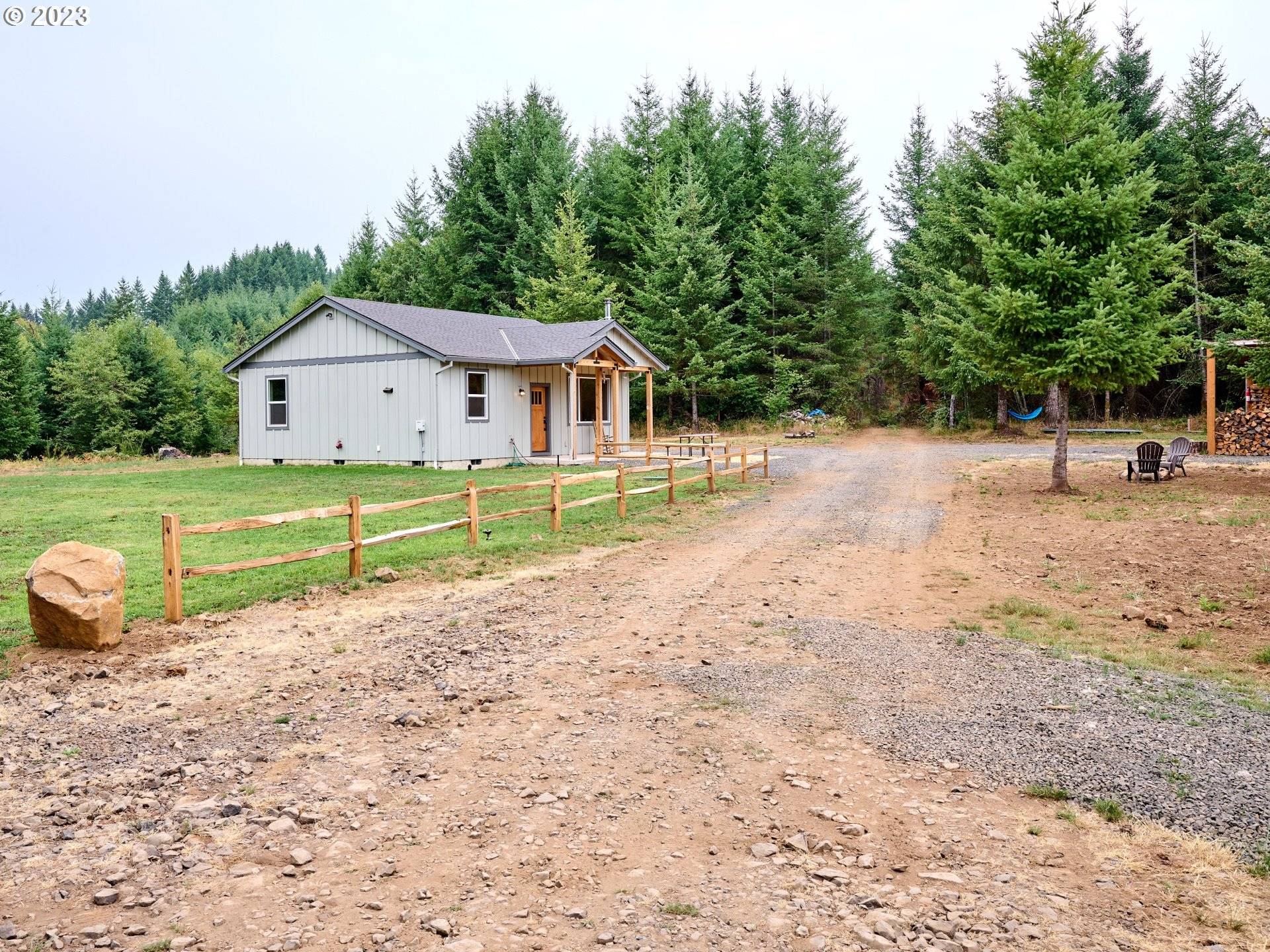 Silverton, OR 97381,423 PHELPS MOUNTAIN LN