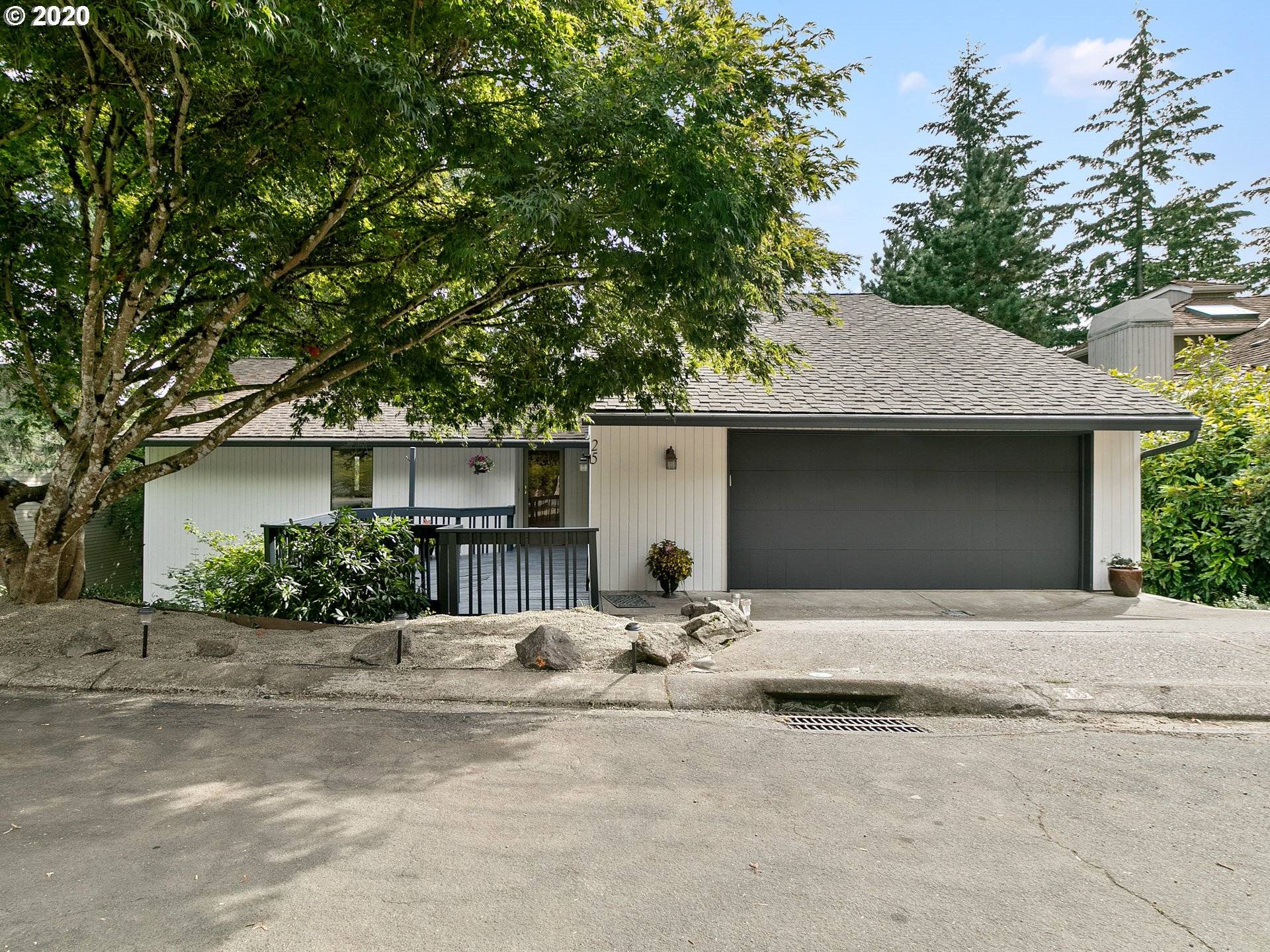 Lake Oswego, OR 97035,25 BECKET ST