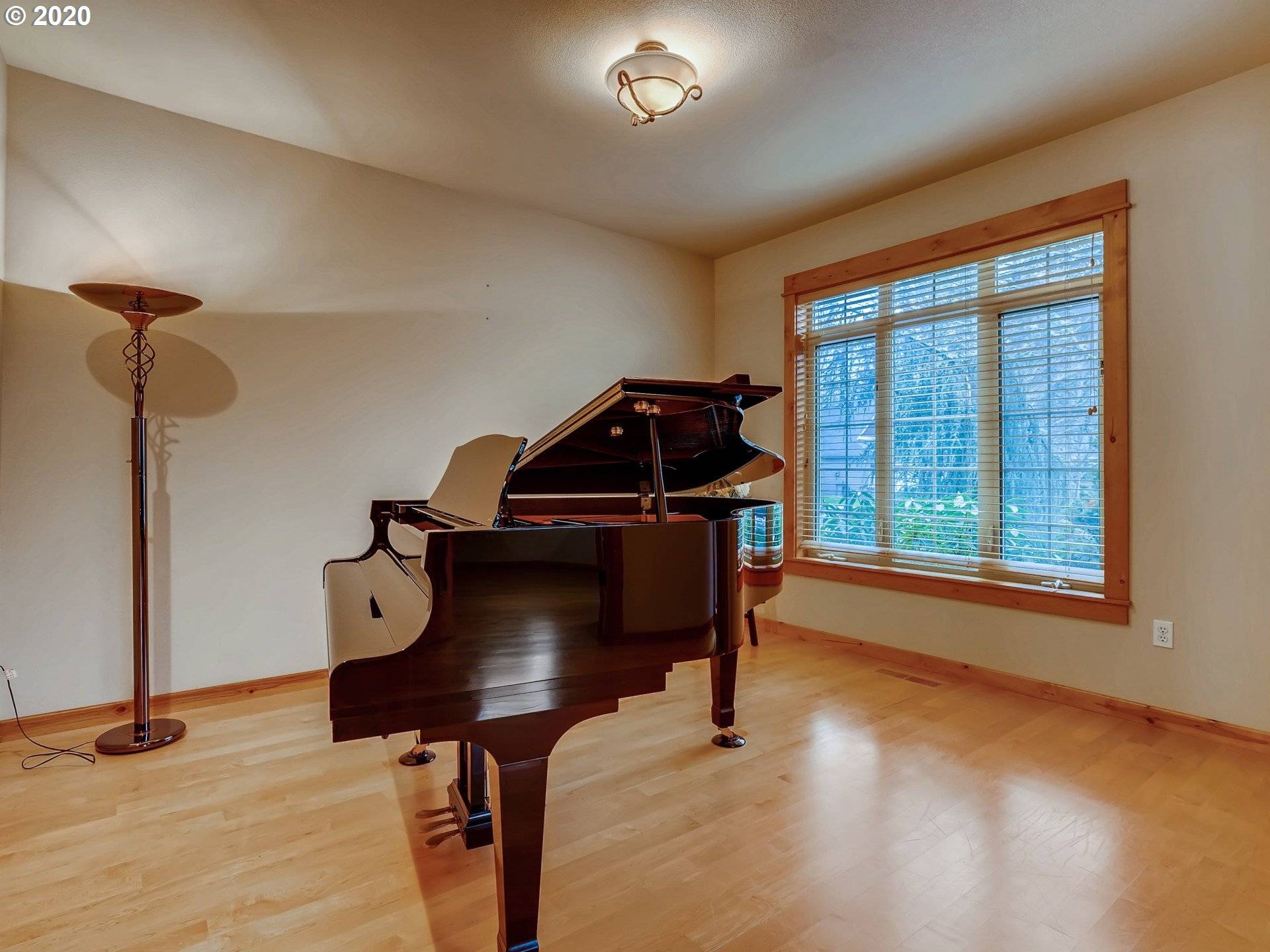 19800 SE 25TH ST, Camas, WA 98607
